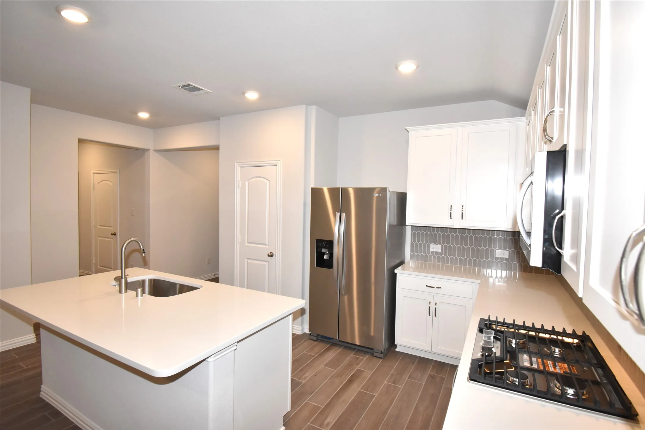 Single Family Residence For Rent in Denton County , 5408 Locke Drive, Denton, Texas 76207, 4 Bedroom, 2 Bathroom, 2 Garage spaces, 1,854 Sqft, built in 2025, mls#21362525, Real Estate Agent in Denton, Homes For Rent in Denton county, Homes For Rent in Denton, Realtor in Denton Texas, Real Estate Brokerage Independent Realty Texas, Luminita Cordes Realtor