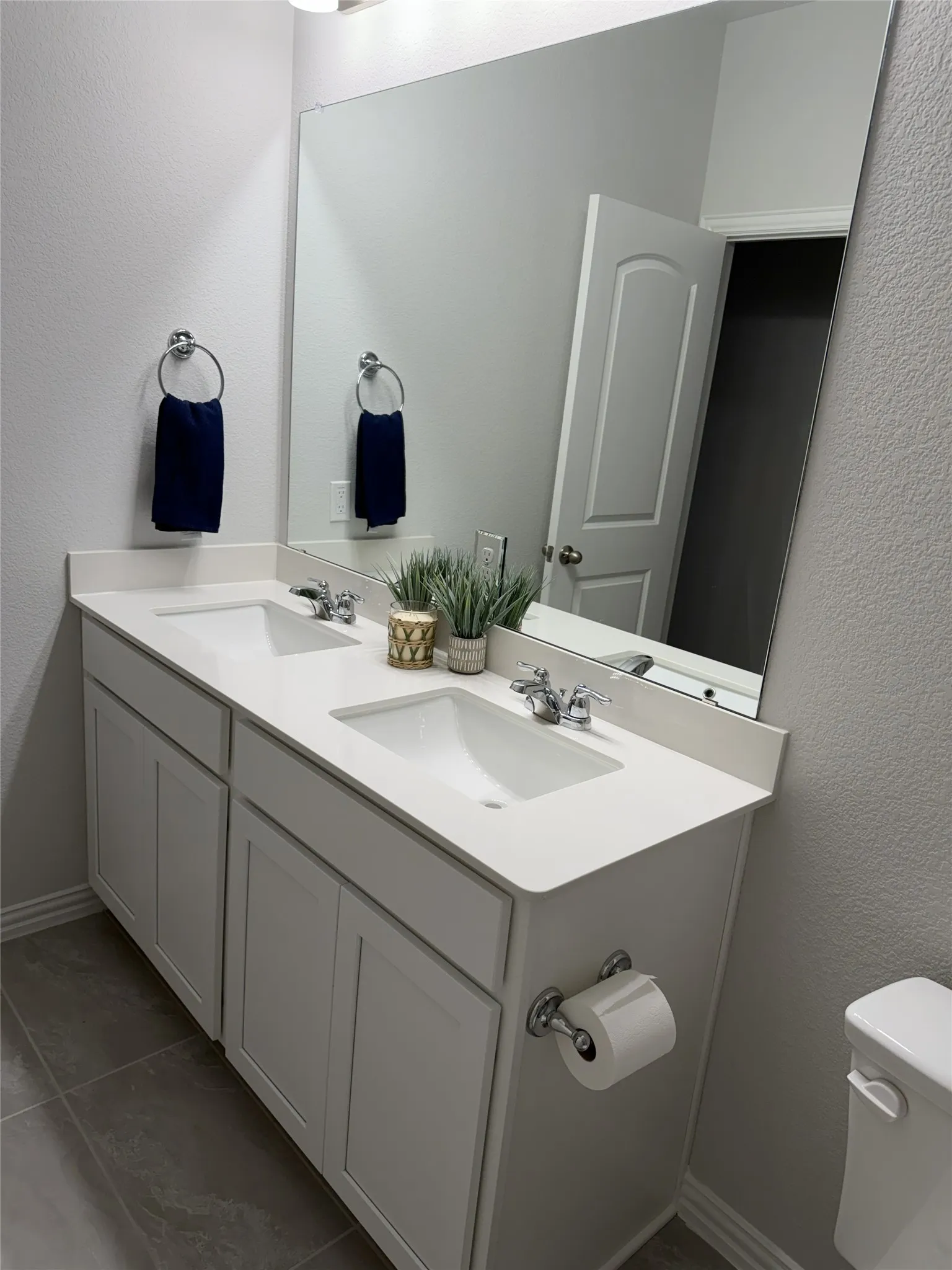 Single Family Residence For Rent in Denton County , 5408 Locke Drive, Denton, Texas 76207, 4 Bedroom, 2 Bathroom, 2 Garage spaces, 1,854 Sqft, built in 2025, mls#21362525, Real Estate Agent in Denton, Homes For Rent in Denton county, Homes For Rent in Denton, Realtor in Denton Texas, Real Estate Brokerage Independent Realty Texas, Luminita Cordes Realtor