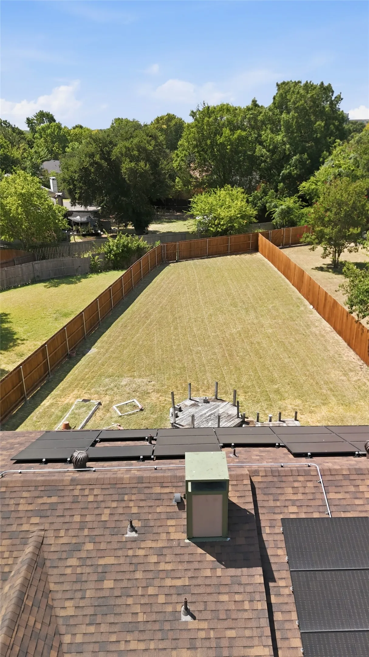 Single Family Residence For Sale in Rockwall County , 150 Brockway Drive, Rockwall, Texas 75032, 2 Bedroom, 2 Bathroom, 1 Garage spaces, 970 Sqft, built in 1983, mls#21355282, Real Estate Agent in Rockwall, Homes For Sale in Rockwall county, Homes For Sale in Rockwall, Realtor in Rockwall Texas, Real Estate Brokerage Independent Realty Texas, Luminita Cordes Realtor