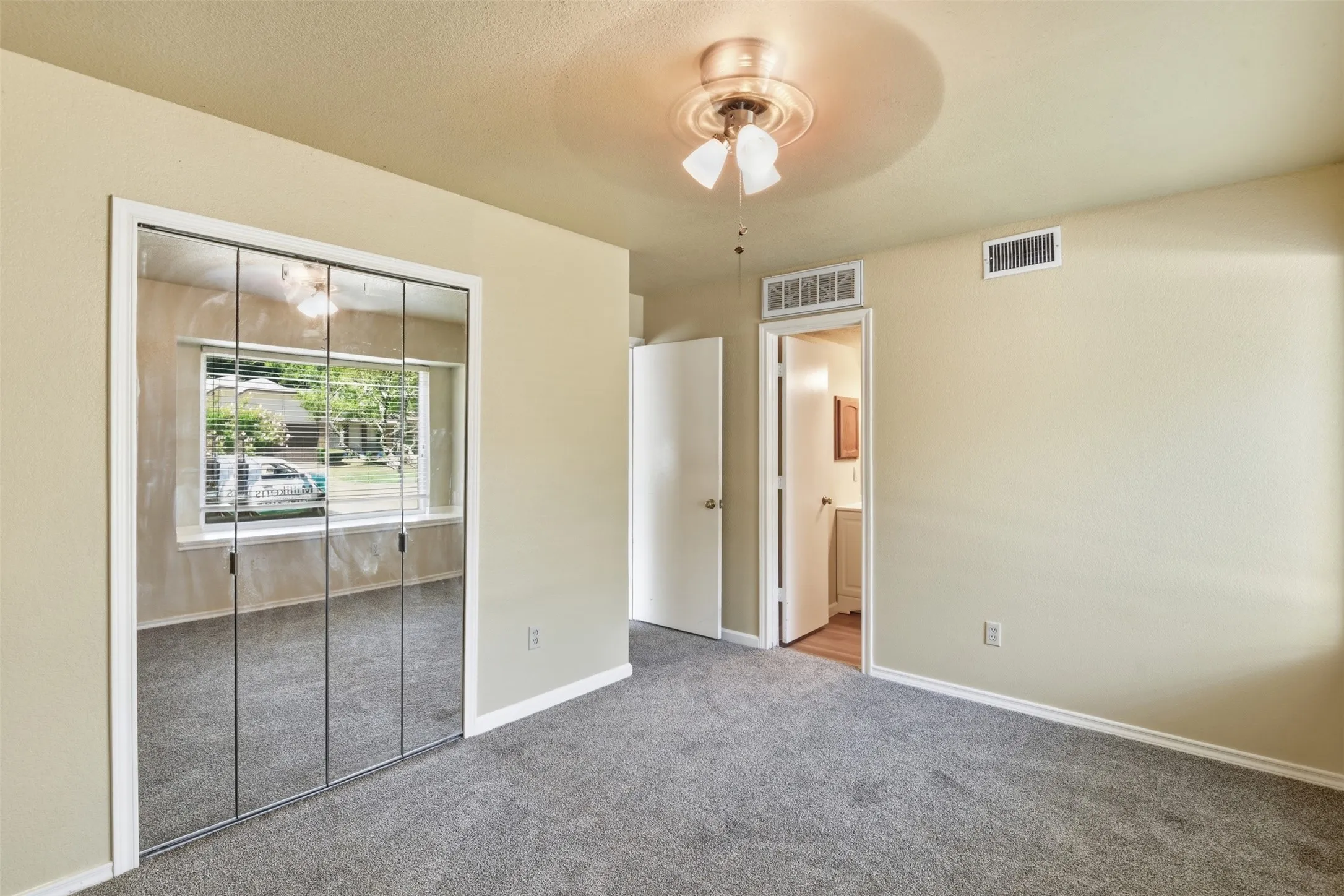 Grey carpet flooring