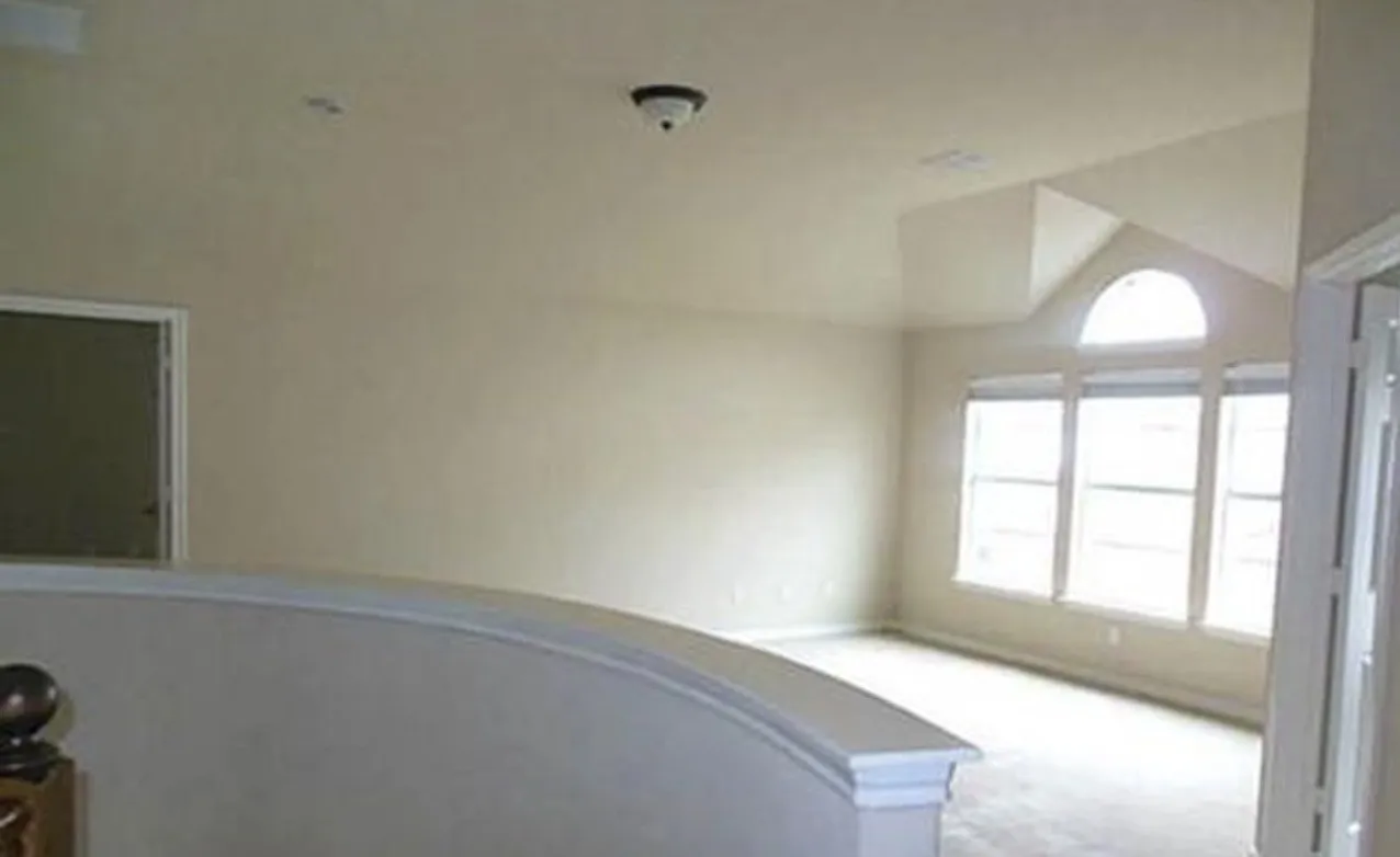 Open Upstairs Area