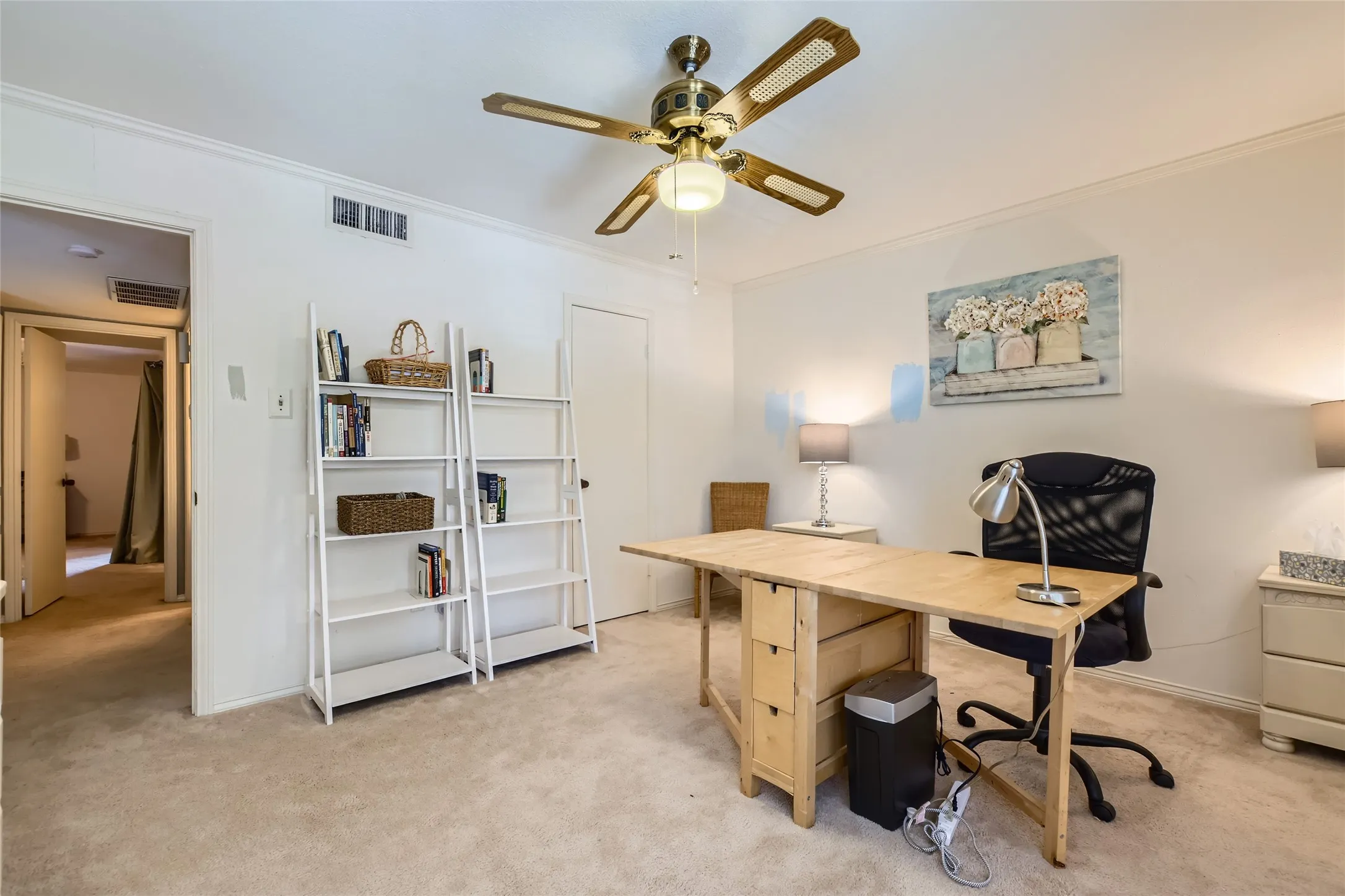 Townhouse For Sale in Dallas County , 511 Towne House Lane, Richardson, Texas 75081, 2 Bedroom, 3 Bathroom, 2 Garage spaces, 1,558 Sqft, built in 1973, mls#21361646, Real Estate Agent in Richardson, Homes For Sale in Dallas county, Homes For Sale in Richardson, Realtor in Richardson Texas, Real Estate Brokerage Independent Realty Texas, Luminita Cordes Realtor