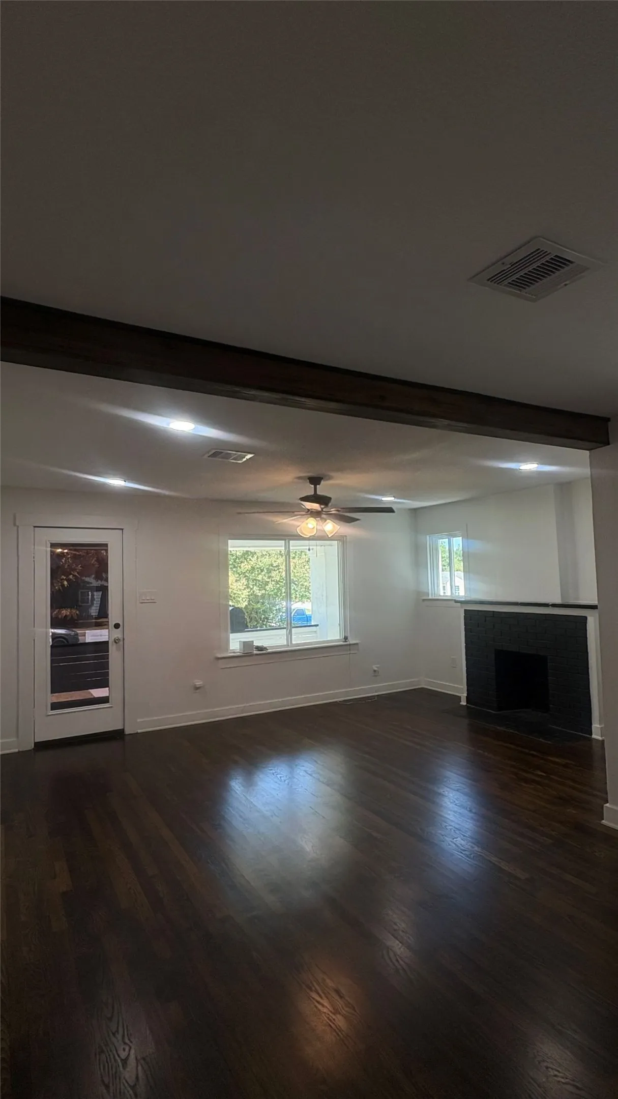 Single Family Residence For Rent in Mc Lennan County , 2806 Windsor Avenue, Waco, Texas 76708, 3 Bedroom, 2 Bathroom, Garage spaces, 1,400 Sqft, built in 1920, mls#21358391, Real Estate Agent in Waco, Homes For Rent in Mc Lennan county, Homes For Rent in Waco, Realtor in Waco Texas, Real Estate Brokerage Independent Realty Texas, Luminita Cordes Realtor