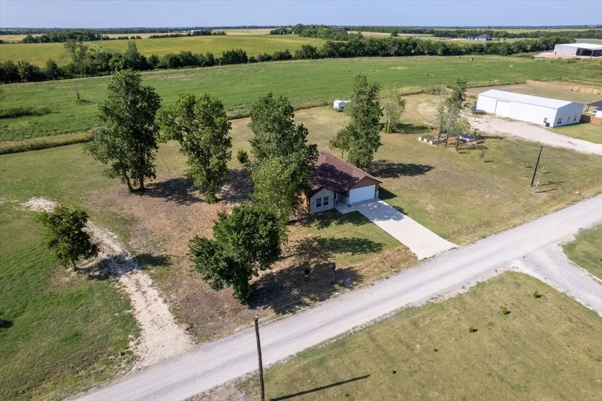 Single Family Residence For Sale in Lamar County , 300 Private Road 36008, Honey Grove, Texas 75446, 3 Bedroom, 2 Bathroom, 2 Garage spaces, 2,000 Sqft, built in 2024, mls#21355053, Real Estate Agent in Honey Grove, Homes For Sale in Lamar county, Homes For Sale in Honey Grove, Realtor in Honey Grove Texas, Real Estate Brokerage Independent Realty Texas, Luminita Cordes Realtor