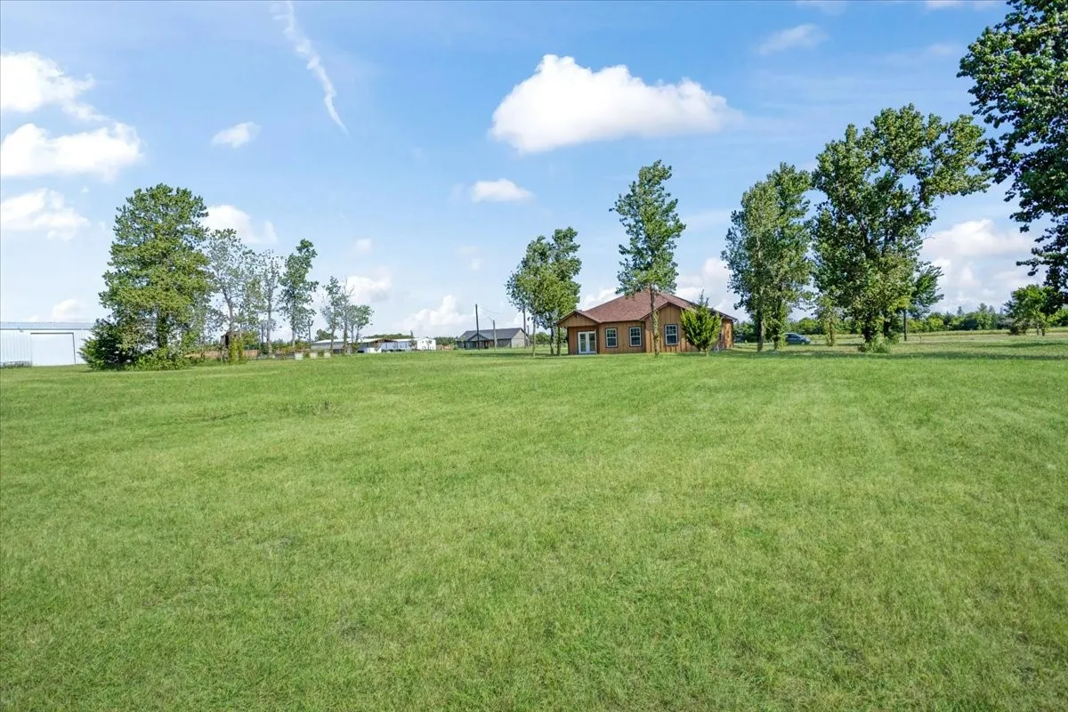 Single Family Residence For Sale in Lamar County , 300 Private Road 36008, Honey Grove, Texas 75446, 3 Bedroom, 2 Bathroom, 2 Garage spaces, 2,000 Sqft, built in 2024, mls#21355053, Real Estate Agent in Honey Grove, Homes For Sale in Lamar county, Homes For Sale in Honey Grove, Realtor in Honey Grove Texas, Real Estate Brokerage Independent Realty Texas, Luminita Cordes Realtor
