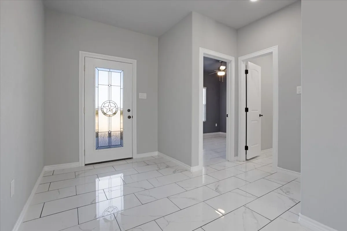 Single Family Residence For Sale in Lamar County , 300 Private Road 36008, Honey Grove, Texas 75446, 3 Bedroom, 2 Bathroom, 2 Garage spaces, 2,000 Sqft, built in 2024, mls#21355053, Real Estate Agent in Honey Grove, Homes For Sale in Lamar county, Homes For Sale in Honey Grove, Realtor in Honey Grove Texas, Real Estate Brokerage Independent Realty Texas, Luminita Cordes Realtor