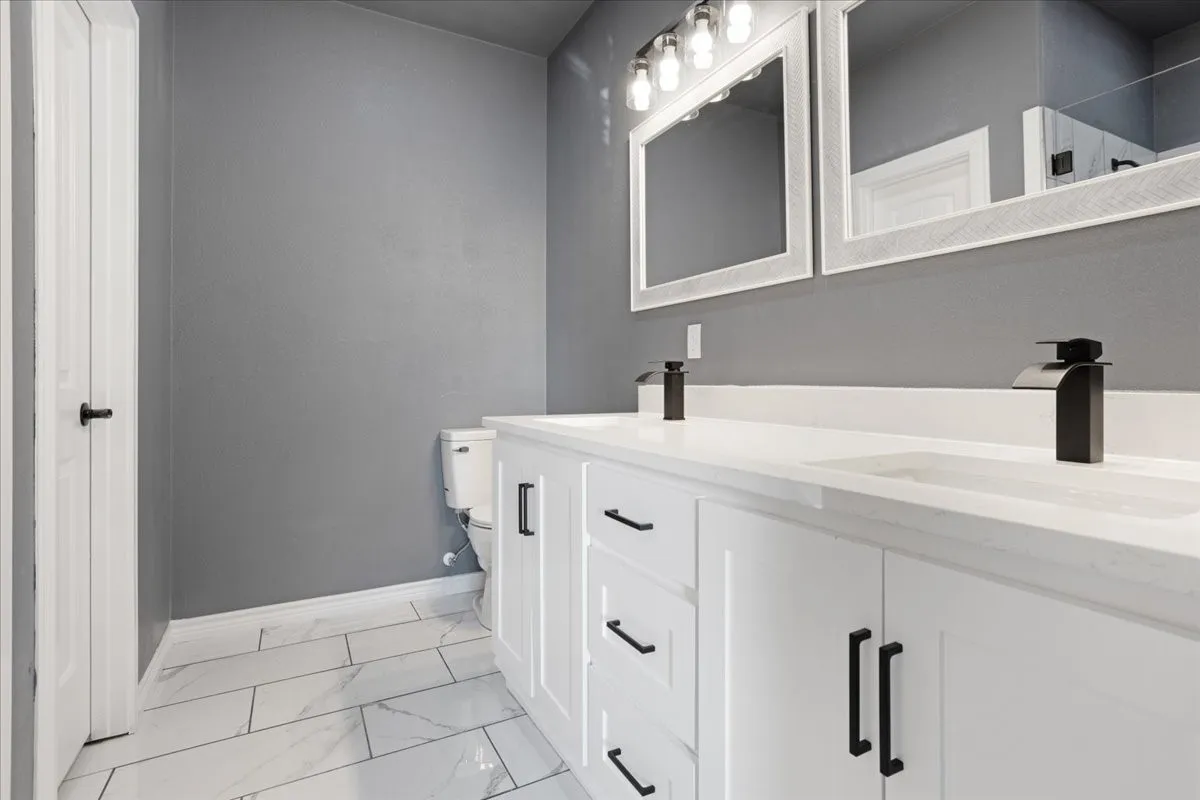 Single Family Residence For Sale in Lamar County , 300 Private Road 36008, Honey Grove, Texas 75446, 3 Bedroom, 2 Bathroom, 2 Garage spaces, 2,000 Sqft, built in 2024, mls#21355053, Real Estate Agent in Honey Grove, Homes For Sale in Lamar county, Homes For Sale in Honey Grove, Realtor in Honey Grove Texas, Real Estate Brokerage Independent Realty Texas, Luminita Cordes Realtor
