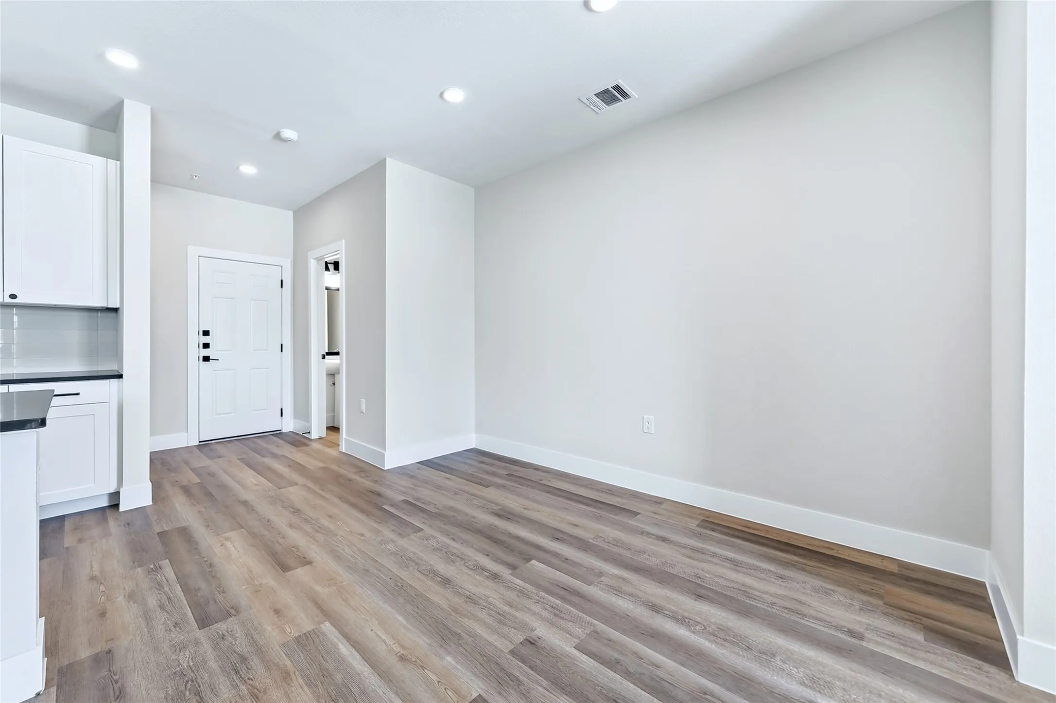 Townhouse For Rent in Collin County , 2906 Woodland Street, Melissa, Texas 75454, 3 Bedroom, 3 Bathroom, 2 Garage spaces, 1,865 Sqft, built in 2026, mls#21362493, Real Estate Agent in Melissa, Homes For Rent in Collin county, Homes For Rent in Melissa, Realtor in Melissa Texas, Real Estate Brokerage Independent Realty Texas, Luminita Cordes Realtor