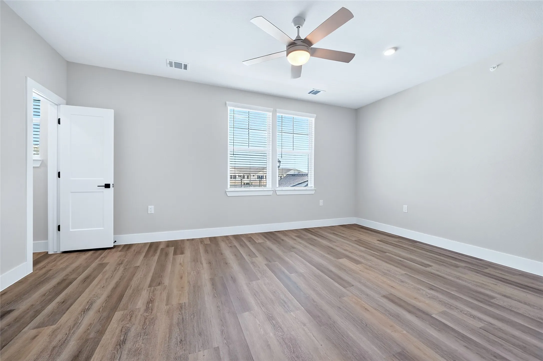 Townhouse For Rent in Collin County , 2906 Woodland Street, Melissa, Texas 75454, 3 Bedroom, 3 Bathroom, 2 Garage spaces, 1,865 Sqft, built in 2026, mls#21362493, Real Estate Agent in Melissa, Homes For Rent in Collin county, Homes For Rent in Melissa, Realtor in Melissa Texas, Real Estate Brokerage Independent Realty Texas, Luminita Cordes Realtor
