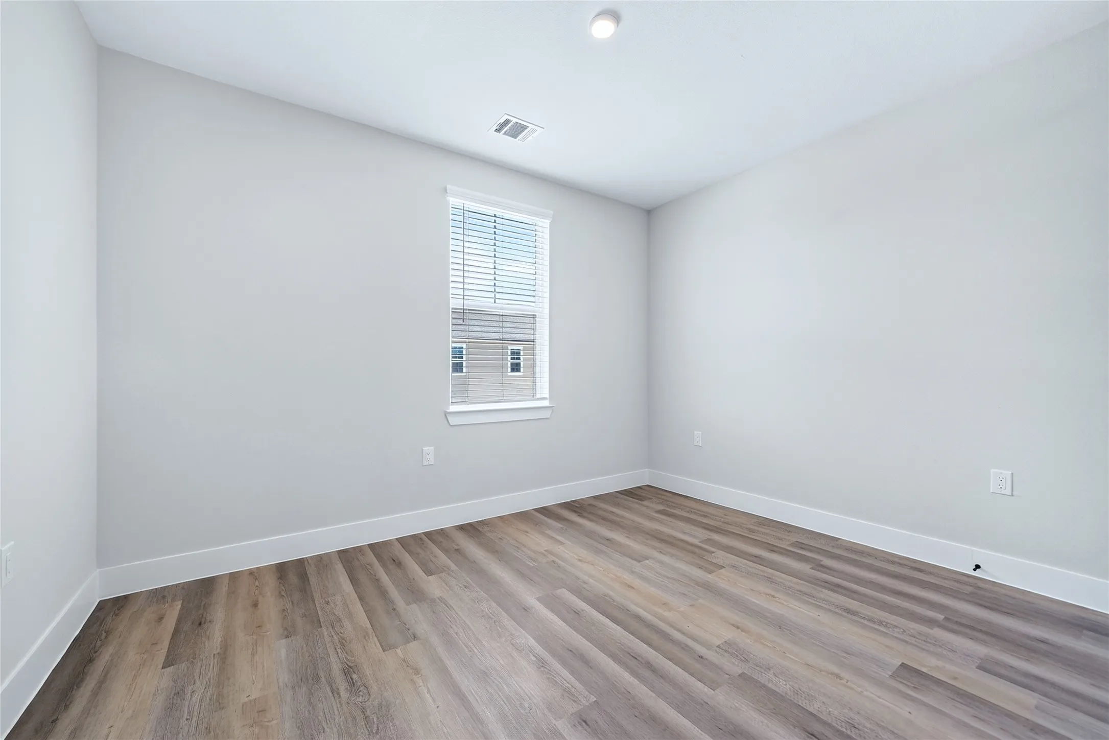 Townhouse For Rent in Collin County , 2906 Woodland Street, Melissa, Texas 75454, 3 Bedroom, 3 Bathroom, 2 Garage spaces, 1,865 Sqft, built in 2026, mls#21362493, Real Estate Agent in Melissa, Homes For Rent in Collin county, Homes For Rent in Melissa, Realtor in Melissa Texas, Real Estate Brokerage Independent Realty Texas, Luminita Cordes Realtor