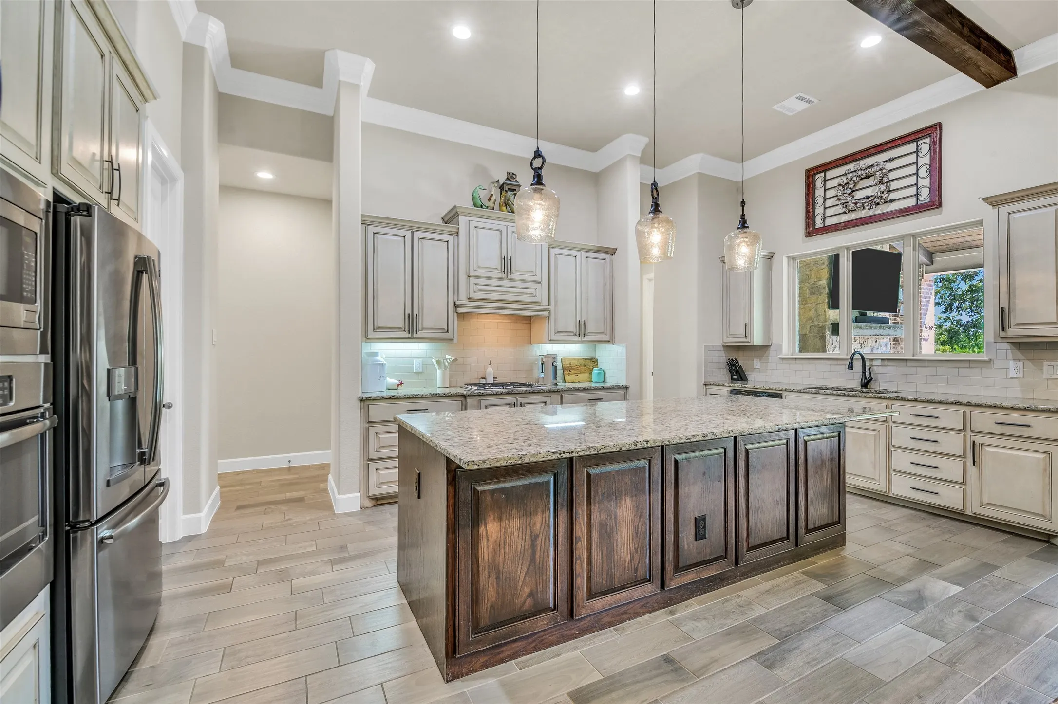 So much buffet and prep space!