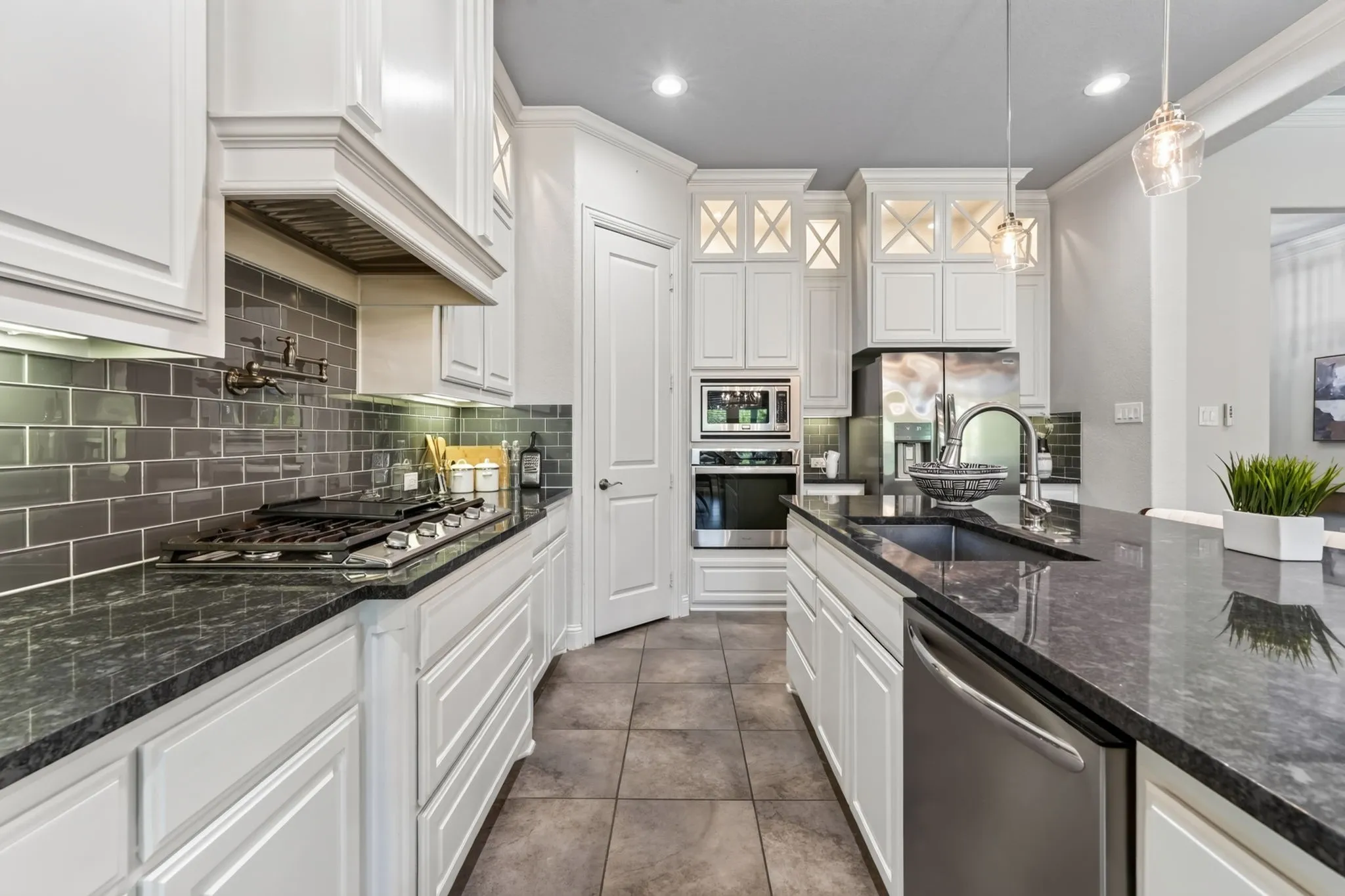 Single Family Residence For Sale in Ellis County , 6451 Still Waters Court, Midlothian, Texas 76065, 4 Bedroom, 4 Bathroom, 2 Garage spaces, 3,159 Sqft, built in 2016, mls#21362552, Real Estate Agent in Midlothian, Homes For Sale in Ellis county, Homes For Sale in Midlothian, Realtor in Midlothian Texas, Real Estate Brokerage Independent Realty Texas, Luminita Cordes Realtor