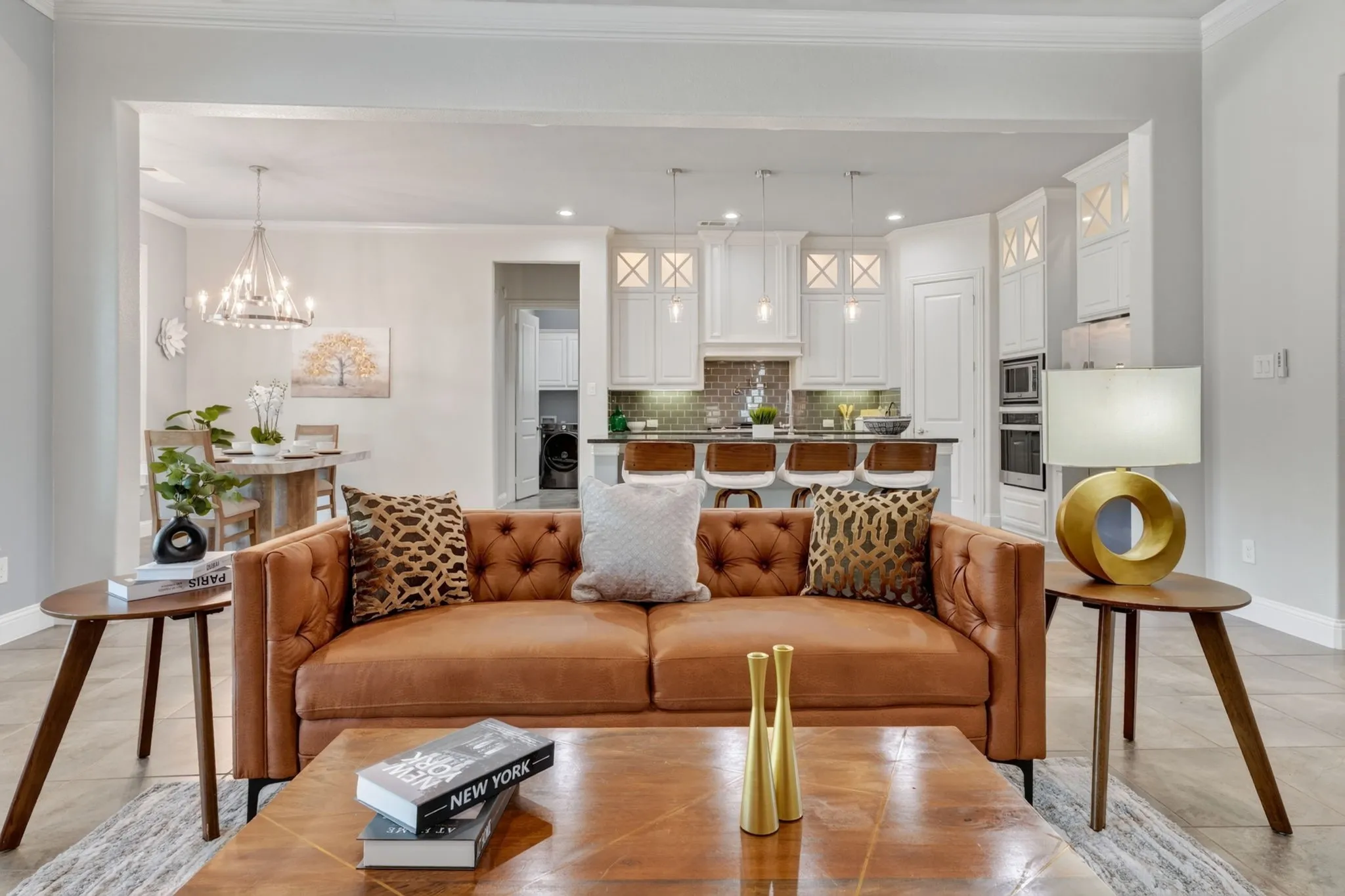 Single Family Residence For Sale in Ellis County , 6451 Still Waters Court, Midlothian, Texas 76065, 4 Bedroom, 4 Bathroom, 2 Garage spaces, 3,159 Sqft, built in 2016, mls#21362552, Real Estate Agent in Midlothian, Homes For Sale in Ellis county, Homes For Sale in Midlothian, Realtor in Midlothian Texas, Real Estate Brokerage Independent Realty Texas, Luminita Cordes Realtor