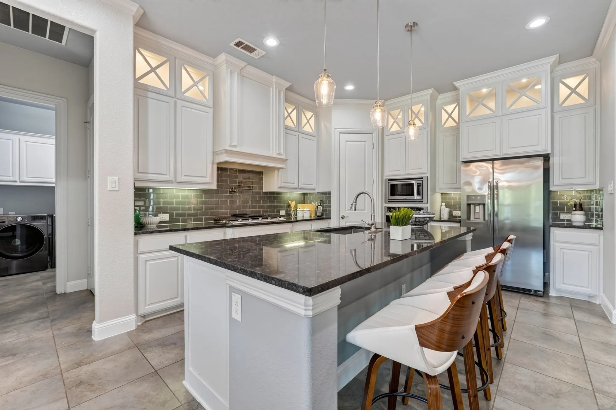 Single Family Residence For Sale in Ellis County , 6451 Still Waters Court, Midlothian, Texas 76065, 4 Bedroom, 4 Bathroom, 2 Garage spaces, 3,159 Sqft, built in 2016, mls#21362552, Real Estate Agent in Midlothian, Homes For Sale in Ellis county, Homes For Sale in Midlothian, Realtor in Midlothian Texas, Real Estate Brokerage Independent Realty Texas, Luminita Cordes Realtor