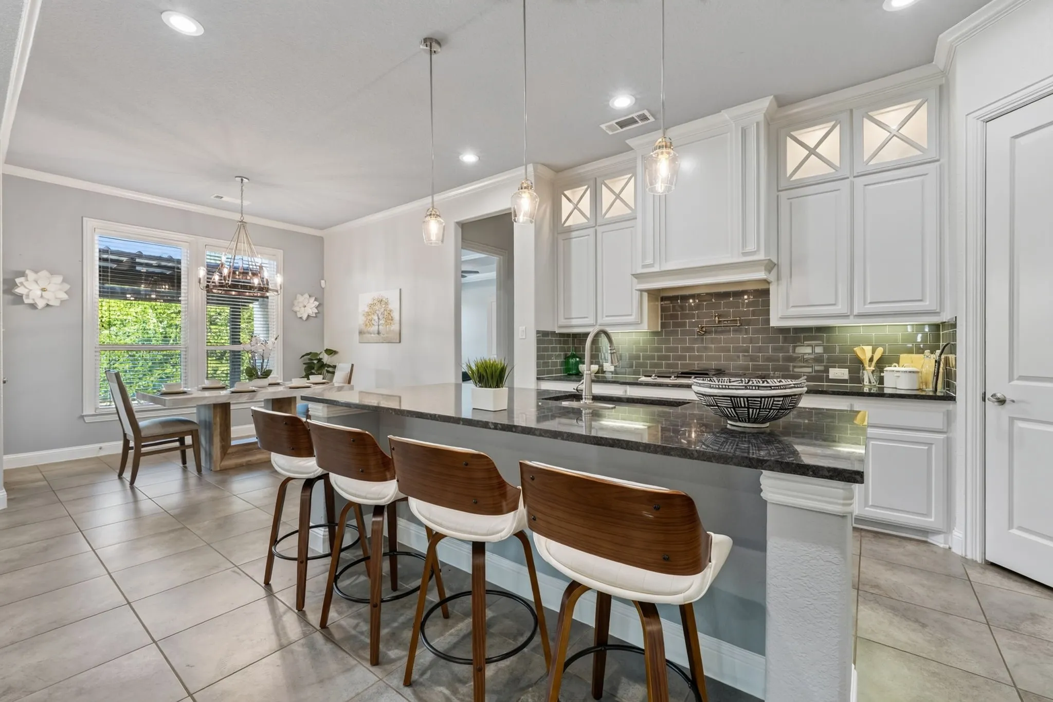 Single Family Residence For Sale in Ellis County , 6451 Still Waters Court, Midlothian, Texas 76065, 4 Bedroom, 4 Bathroom, 2 Garage spaces, 3,159 Sqft, built in 2016, mls#21362552, Real Estate Agent in Midlothian, Homes For Sale in Ellis county, Homes For Sale in Midlothian, Realtor in Midlothian Texas, Real Estate Brokerage Independent Realty Texas, Luminita Cordes Realtor