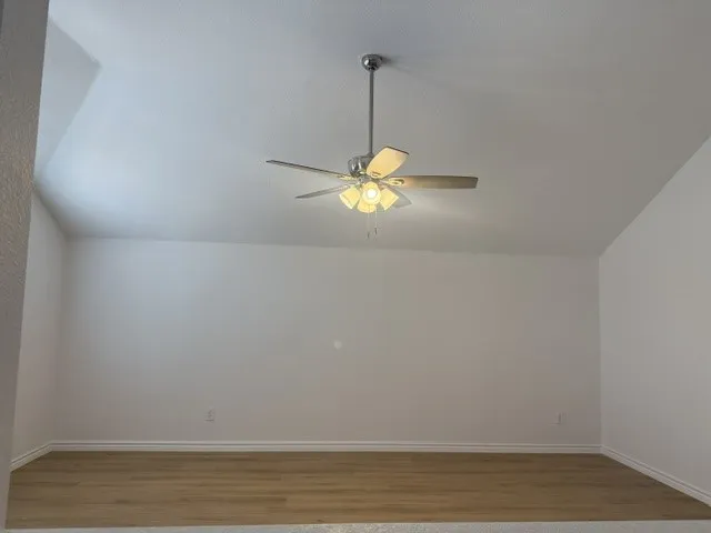 Single Family Residence For Rent in Kaufman County , 2021 Brook Meadow Drive, Forney, Texas 75126, 4 Bedroom, 3 Bathroom, 2 Garage spaces, 2,644 Sqft, built in 2006, Price $2,300, mls#21362555, Real Estate Agent in Forney, Homes For Rent in Kaufman county, Homes For Rent in Forney, Realtor in Forney Texas, Real Estate Brokerage Independent Realty Texas, Luminita Cordes Realtor