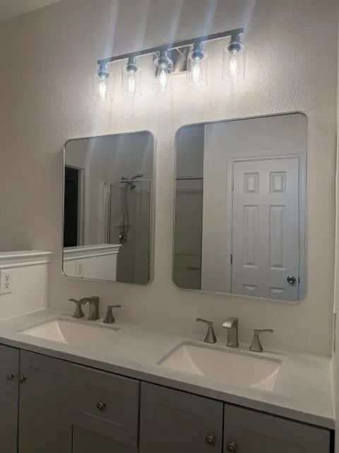 Single Family Residence For Rent in Kaufman County , 2021 Brook Meadow Drive, Forney, Texas 75126, 4 Bedroom, 3 Bathroom, 2 Garage spaces, 2,644 Sqft, built in 2006, Price $2,300, mls#21362555, Real Estate Agent in Forney, Homes For Rent in Kaufman county, Homes For Rent in Forney, Realtor in Forney Texas, Real Estate Brokerage Independent Realty Texas, Luminita Cordes Realtor