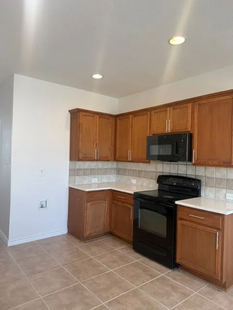 Single Family Residence For Rent in Kaufman County , 2021 Brook Meadow Drive, Forney, Texas 75126, 4 Bedroom, 3 Bathroom, 2 Garage spaces, 2,644 Sqft, built in 2006, Price $2,300, mls#21362555, Real Estate Agent in Forney, Homes For Rent in Kaufman county, Homes For Rent in Forney, Realtor in Forney Texas, Real Estate Brokerage Independent Realty Texas, Luminita Cordes Realtor