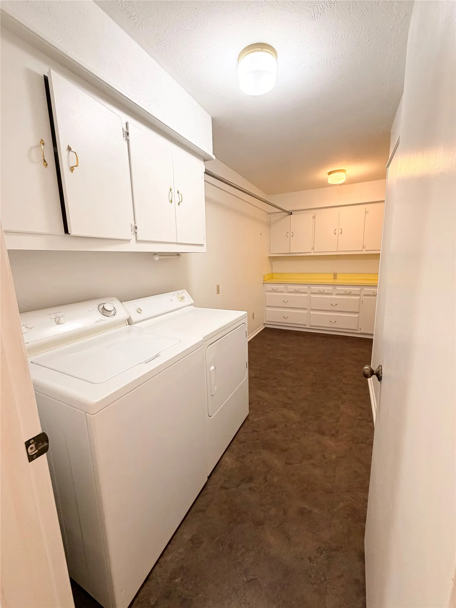 Very Large Laundry Area
