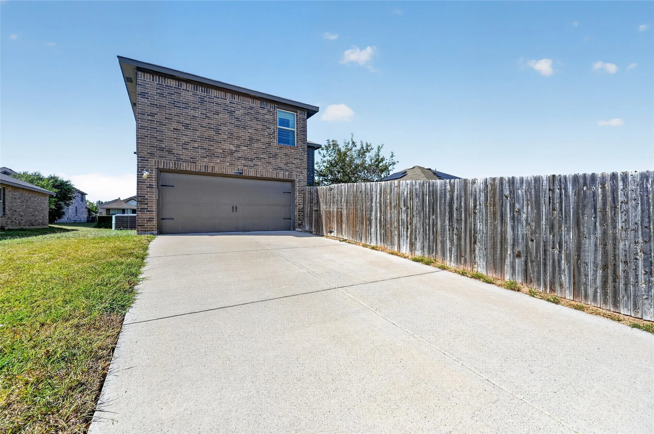 Single Family Residence For Rent in Dallas County , 1518 Illinois Avenue, Lancaster, Texas 75134, 3 Bedroom, 3 Bathroom, 2 Garage spaces, 2,014 Sqft, built in 2019, mls#21362560, Real Estate Agent in Lancaster, Homes For Rent in Dallas county, Homes For Rent in Lancaster, Realtor in Lancaster Texas, Real Estate Brokerage Independent Realty Texas, Luminita Cordes Realtor