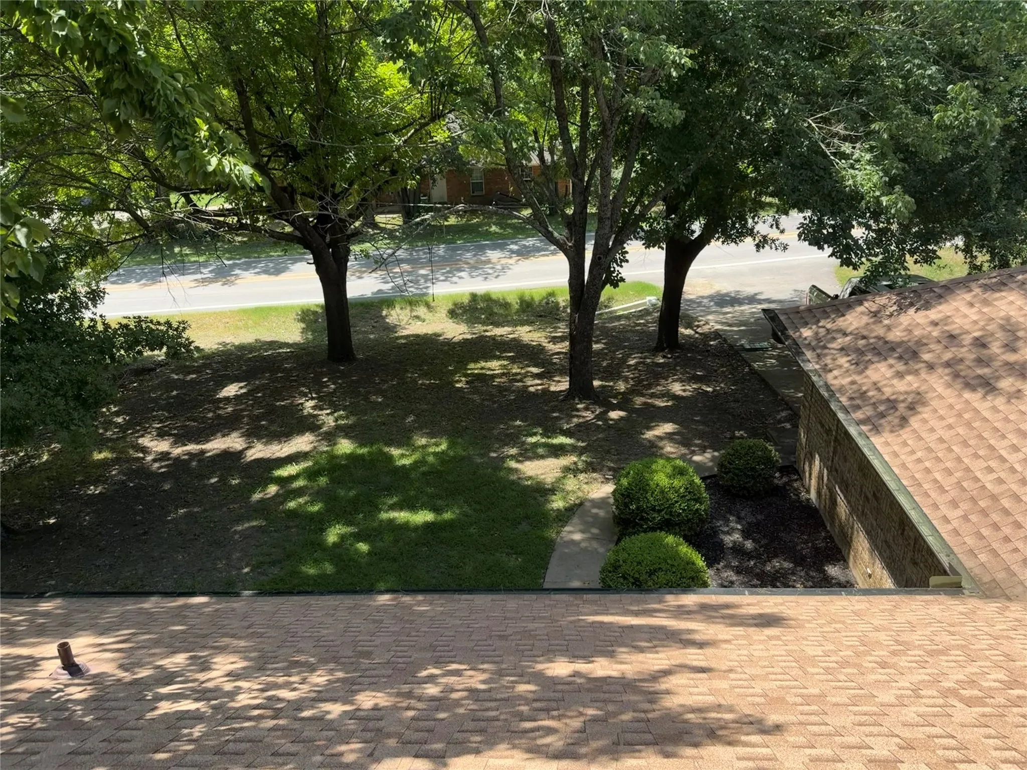 Single Family Residence For Rent in Grayson County , 1058 E Jefferson Street, Van Alstyne, Texas 75495, 3 Bedroom, 2 Bathroom, 2 Garage spaces, 1,495 Sqft, built in 1986, mls#21362553, Real Estate Agent in Van Alstyne, Homes For Rent in Grayson county, Homes For Rent in Van Alstyne, Realtor in Van Alstyne Texas, Real Estate Brokerage Independent Realty Texas, Luminita Cordes Realtor