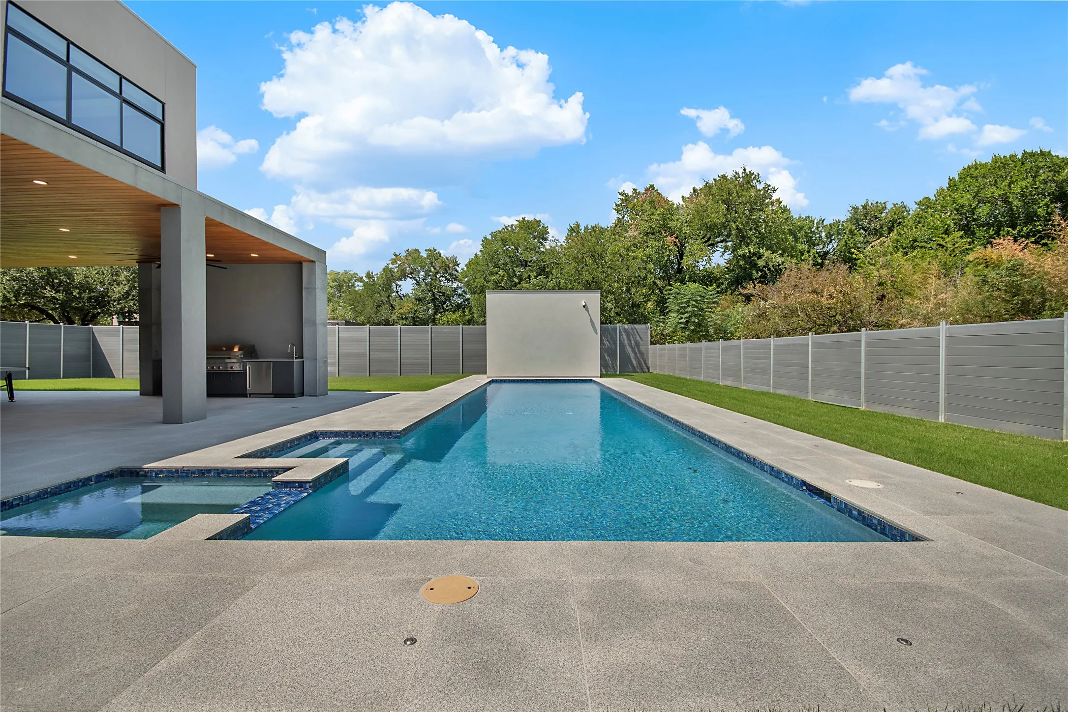 Single Family Residence For Sale in Dallas County , 10230 Marsh Lane, Dallas, Texas 75229, 5 Bedroom, 7 Bathroom, 4 Garage spaces, 8,087 Sqft, built in 2024, mls#21362340, Real Estate Agent in Dallas, Homes For Sale in Dallas county, Homes For Sale in Dallas, Realtor in Dallas Texas, Real Estate Brokerage Independent Realty Texas, Luminita Cordes Realtor