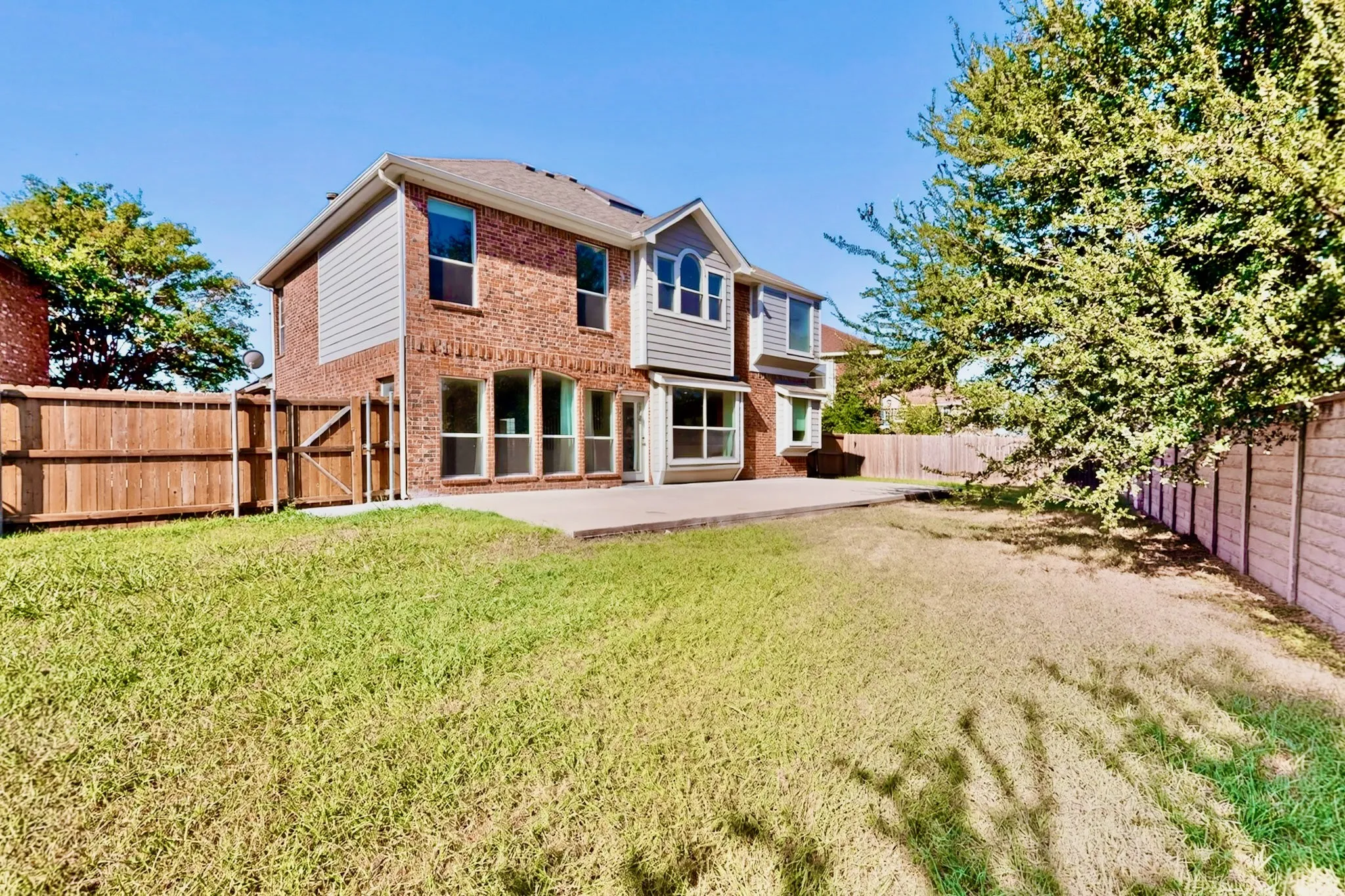 Single Family Residence For Rent in Dallas County , 4304 Harpers Ferry Drive, Grand Prairie, Texas 75052, 4 Bedroom, 3 Bathroom, 2 Garage spaces, 3,075 Sqft, built in 2006, Price $3,200, mls#21362394, Real Estate Agent in Grand Prairie, Homes For Rent in Dallas county, Homes For Rent in Grand Prairie, Realtor in Grand Prairie Texas, Real Estate Brokerage Independent Realty Texas, Luminita Cordes Realtor
