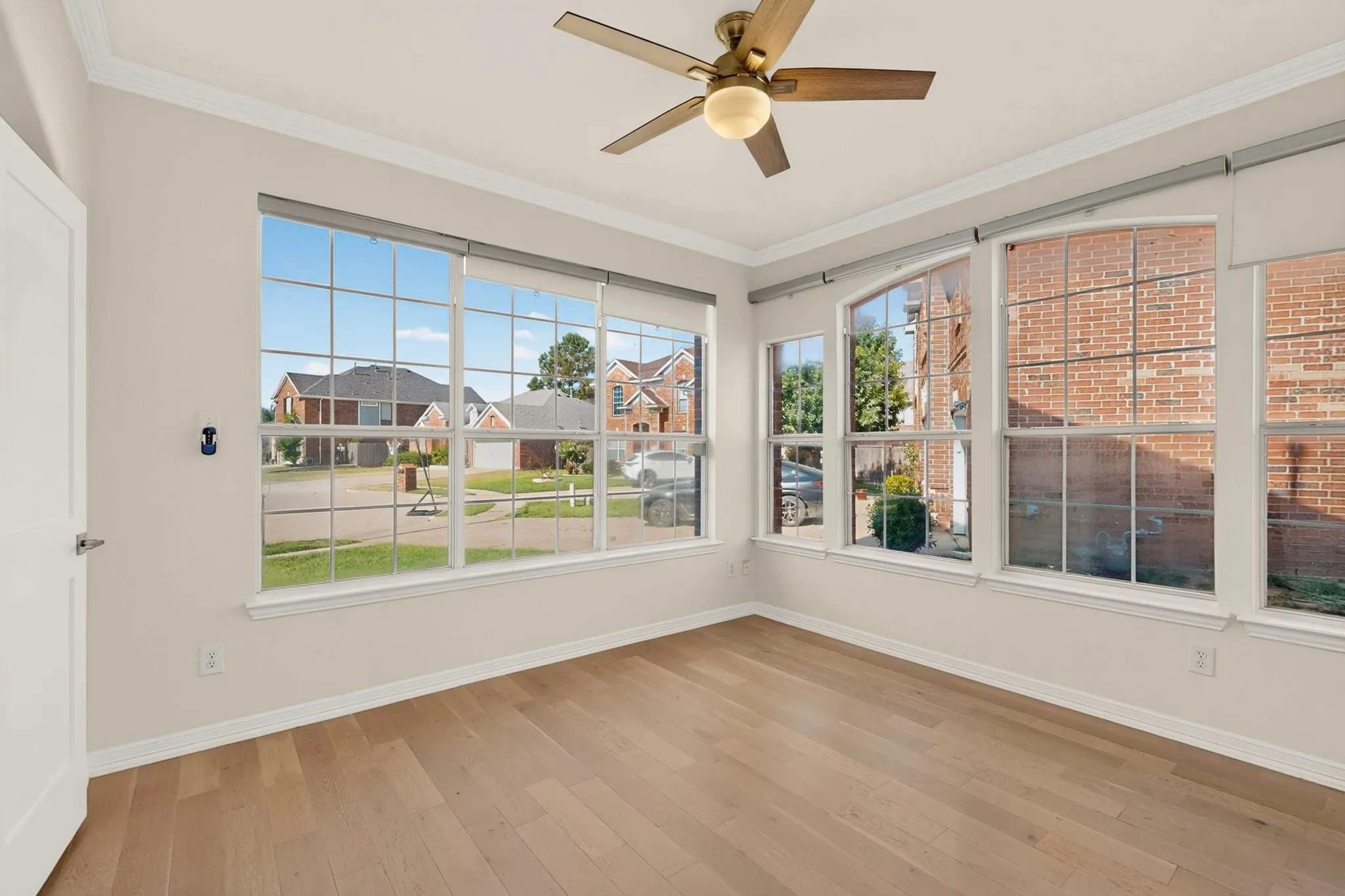 Single Family Residence For Rent in Dallas County , 4304 Harpers Ferry Drive, Grand Prairie, Texas 75052, 4 Bedroom, 3 Bathroom, 2 Garage spaces, 3,075 Sqft, built in 2006, Price $3,200, mls#21362394, Real Estate Agent in Grand Prairie, Homes For Rent in Dallas county, Homes For Rent in Grand Prairie, Realtor in Grand Prairie Texas, Real Estate Brokerage Independent Realty Texas, Luminita Cordes Realtor