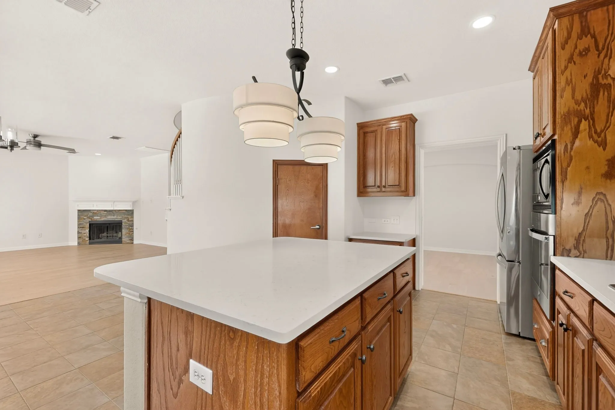 Single Family Residence For Rent in Dallas County , 4304 Harpers Ferry Drive, Grand Prairie, Texas 75052, 4 Bedroom, 3 Bathroom, 2 Garage spaces, 3,075 Sqft, built in 2006, Price $3,200, mls#21362394, Real Estate Agent in Grand Prairie, Homes For Rent in Dallas county, Homes For Rent in Grand Prairie, Realtor in Grand Prairie Texas, Real Estate Brokerage Independent Realty Texas, Luminita Cordes Realtor