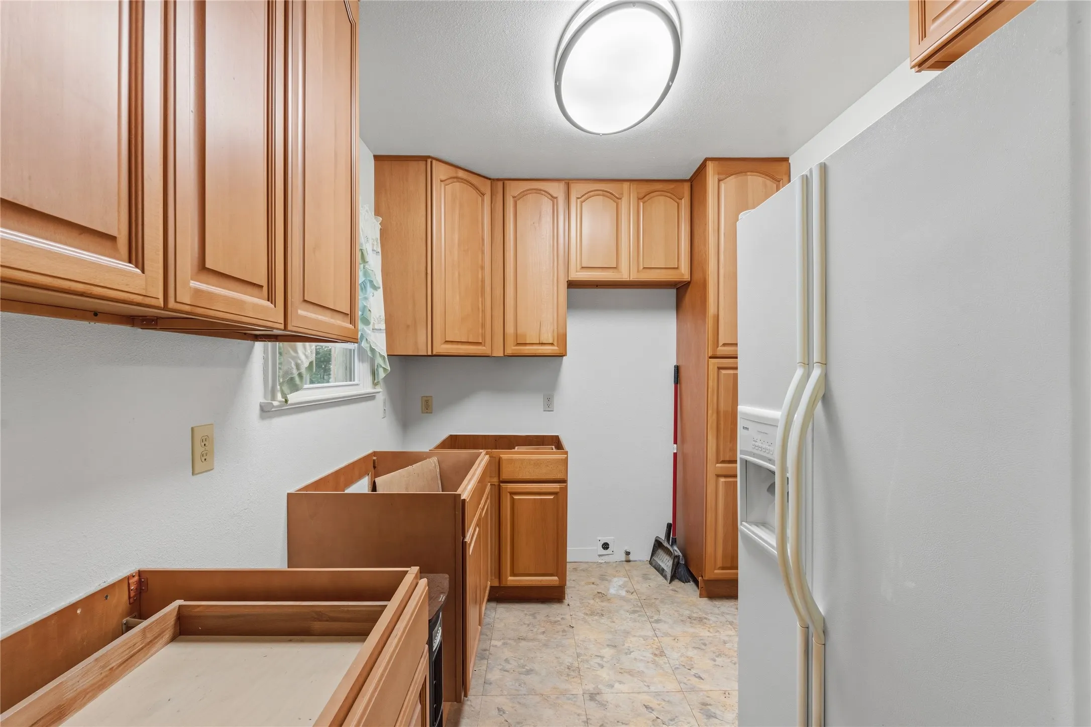 Single Family Residence For Sale in Dallas County , 10814 Castolon Drive, Dallas, Texas 75228, 2 Bedroom, 1 Bathroom, Garage spaces, 784 Sqft, built in 1950, mls#21362565, Real Estate Agent in Dallas, Homes For Sale in Dallas county, Homes For Sale in Dallas, Realtor in Dallas Texas, Real Estate Brokerage Independent Realty Texas, Luminita Cordes Realtor