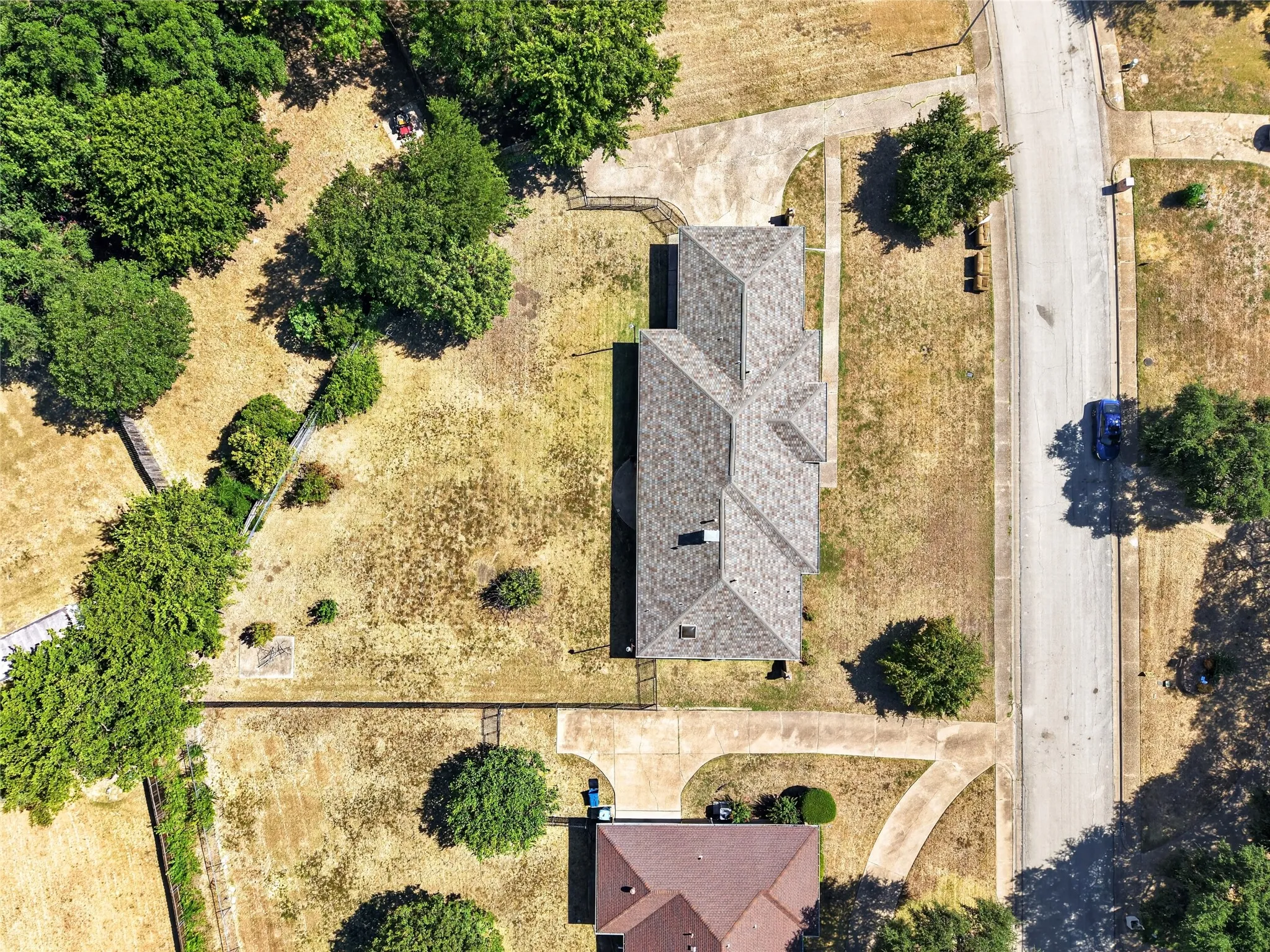 Single Family Residence For Rent in Dallas County , 1226 Ranch Valley Drive, De Soto, Texas 75115, 4 Bedroom, 3 Bathroom, 2 Garage spaces, 2,681 Sqft, built in 1978, mls#21362567, Real Estate Agent in De Soto, Homes For Rent in Dallas county, Homes For Rent in De Soto, Realtor in De Soto Texas, Real Estate Brokerage Independent Realty Texas, Luminita Cordes Realtor