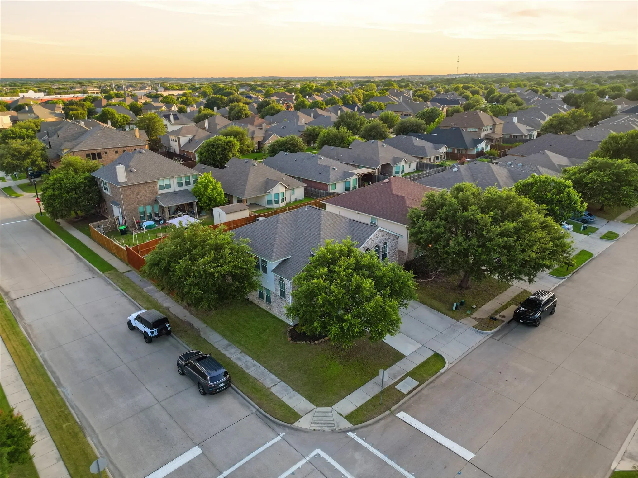 Single Family Residence For Rent in Denton County , 1720 Morning Dove, Aubrey, Texas 76227, 4 Bedroom, 3 Bathroom, 2 Garage spaces, 2,491 Sqft, built in 2004, mls#21362569, Real Estate Agent in Aubrey, Homes For Rent in Denton county, Homes For Rent in Aubrey, Realtor in Aubrey Texas, Real Estate Brokerage Independent Realty Texas, Luminita Cordes Realtor