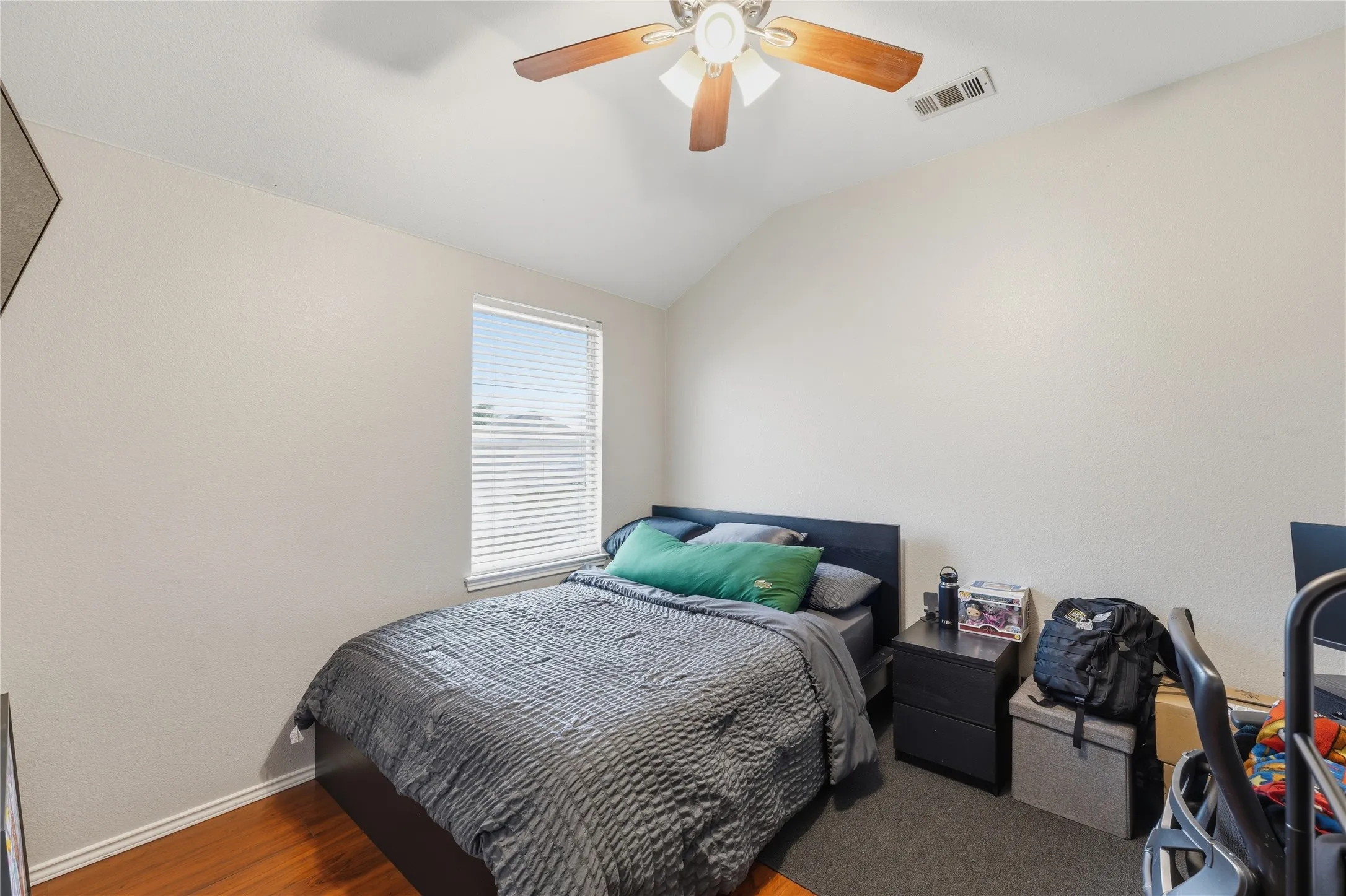Single Family Residence For Rent in Denton County , 1720 Morning Dove, Aubrey, Texas 76227, 4 Bedroom, 3 Bathroom, 2 Garage spaces, 2,491 Sqft, built in 2004, mls#21362569, Real Estate Agent in Aubrey, Homes For Rent in Denton county, Homes For Rent in Aubrey, Realtor in Aubrey Texas, Real Estate Brokerage Independent Realty Texas, Luminita Cordes Realtor
