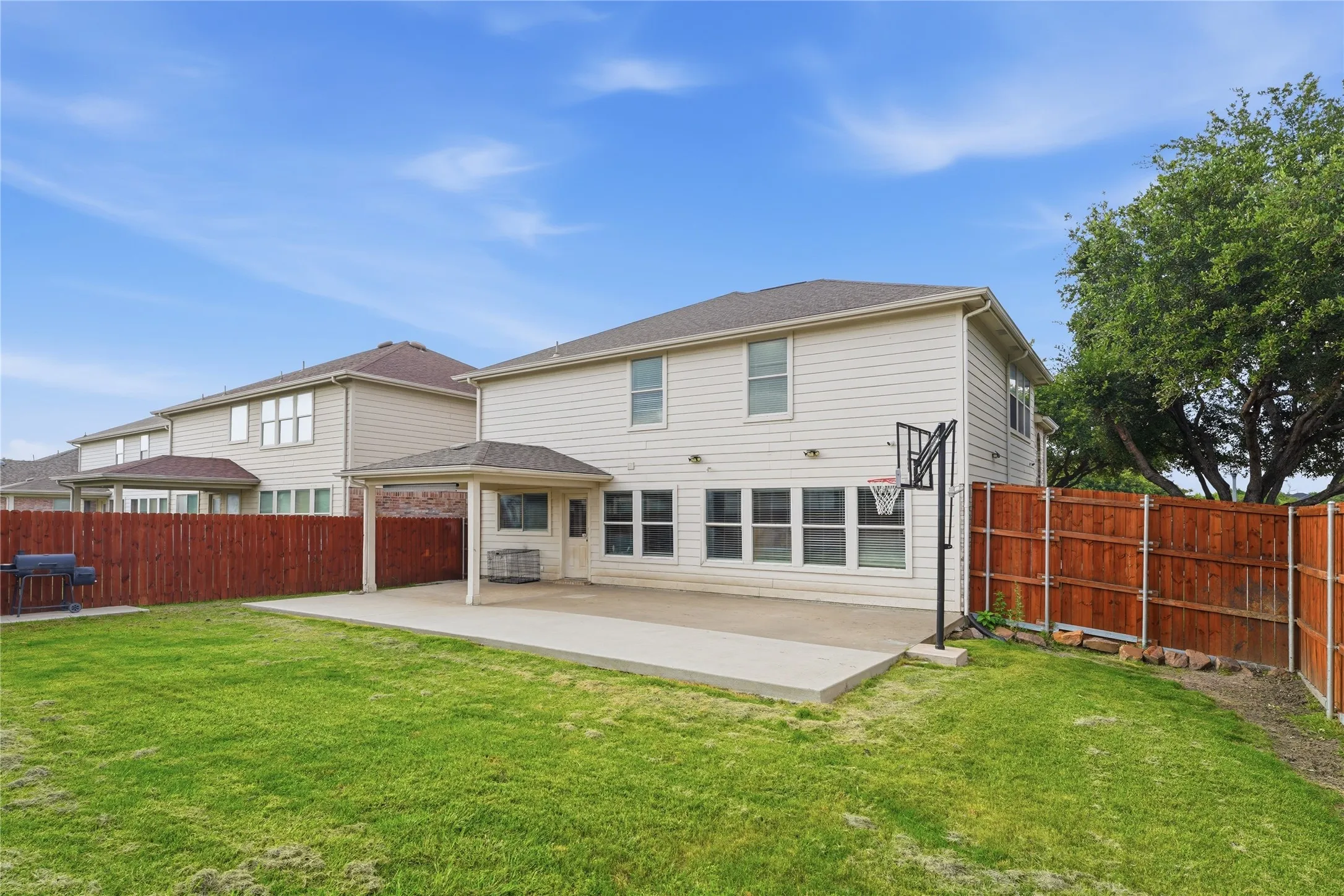 Single Family Residence For Rent in Denton County , 1720 Morning Dove, Aubrey, Texas 76227, 4 Bedroom, 3 Bathroom, 2 Garage spaces, 2,491 Sqft, built in 2004, mls#21362569, Real Estate Agent in Aubrey, Homes For Rent in Denton county, Homes For Rent in Aubrey, Realtor in Aubrey Texas, Real Estate Brokerage Independent Realty Texas, Luminita Cordes Realtor