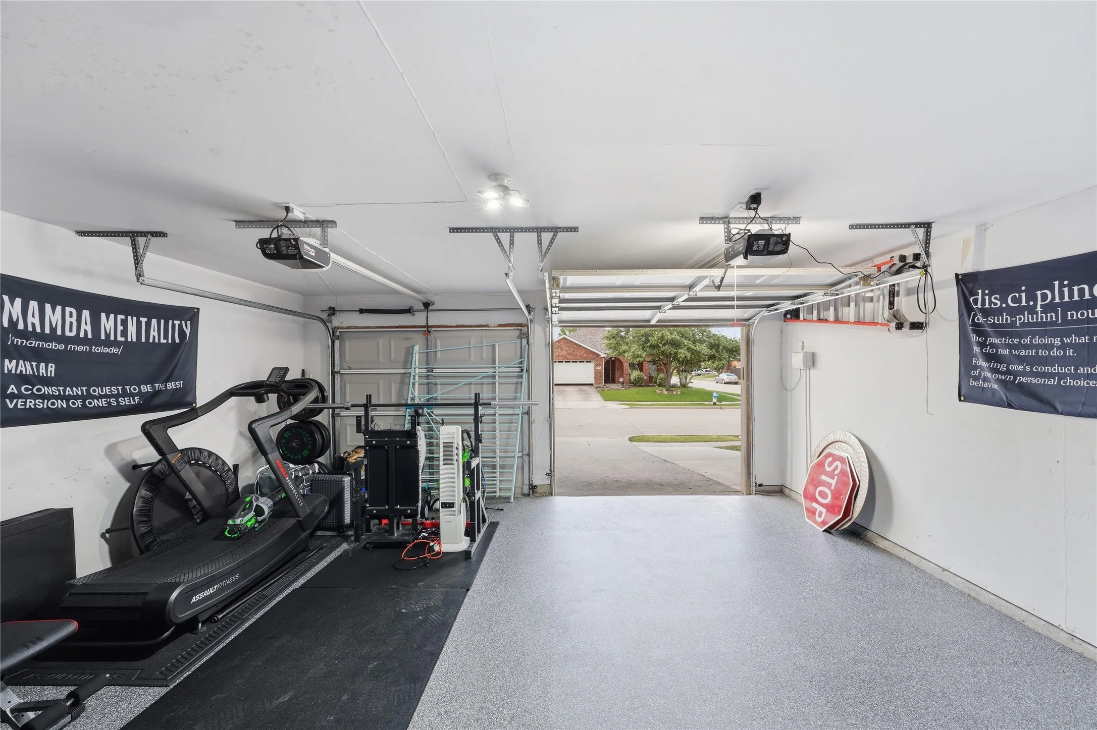 Single Family Residence For Rent in Denton County , 1720 Morning Dove, Aubrey, Texas 76227, 4 Bedroom, 3 Bathroom, 2 Garage spaces, 2,491 Sqft, built in 2004, mls#21362569, Real Estate Agent in Aubrey, Homes For Rent in Denton county, Homes For Rent in Aubrey, Realtor in Aubrey Texas, Real Estate Brokerage Independent Realty Texas, Luminita Cordes Realtor