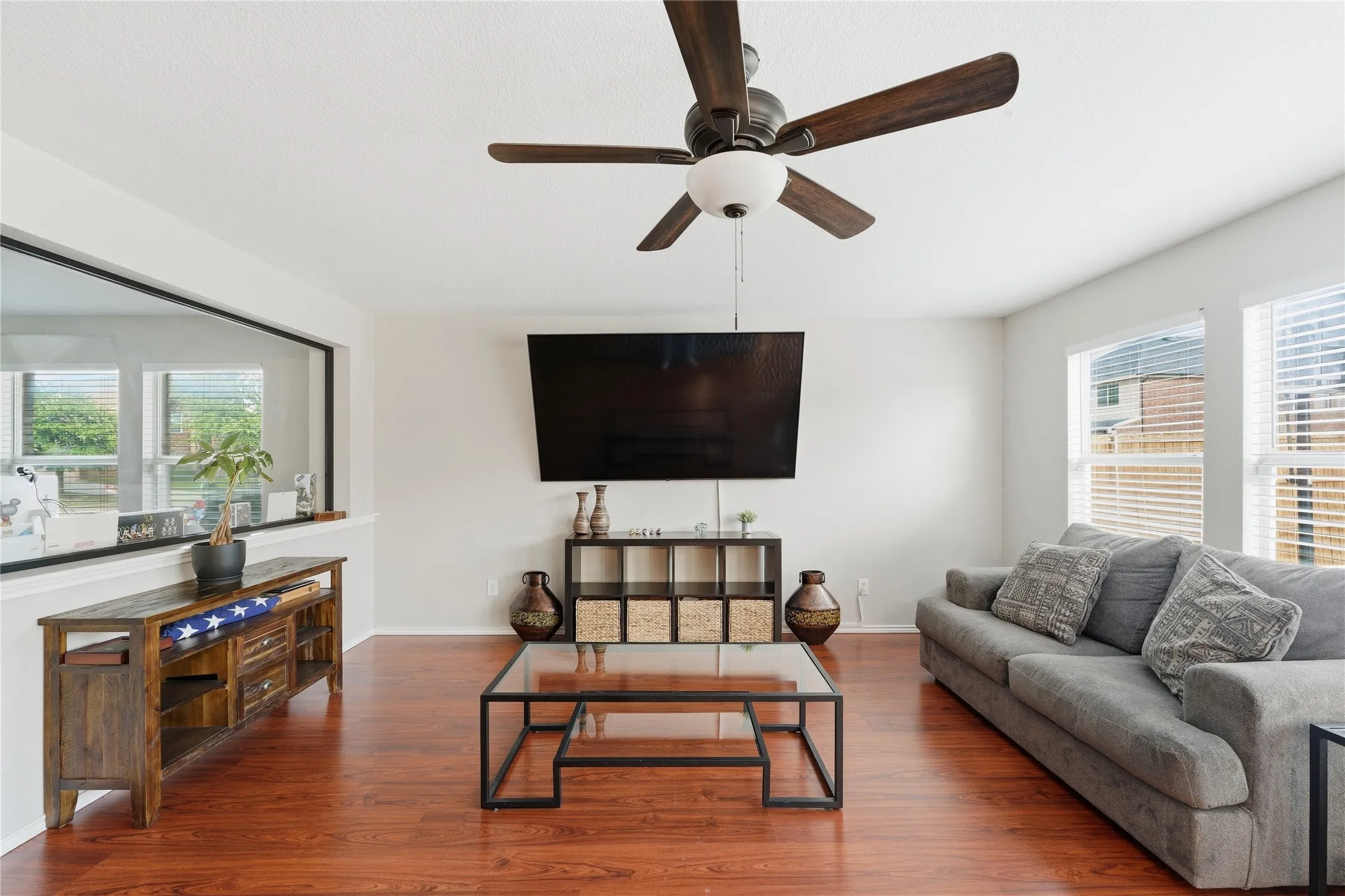 Single Family Residence For Rent in Denton County , 1720 Morning Dove, Aubrey, Texas 76227, 4 Bedroom, 3 Bathroom, 2 Garage spaces, 2,491 Sqft, built in 2004, mls#21362569, Real Estate Agent in Aubrey, Homes For Rent in Denton county, Homes For Rent in Aubrey, Realtor in Aubrey Texas, Real Estate Brokerage Independent Realty Texas, Luminita Cordes Realtor