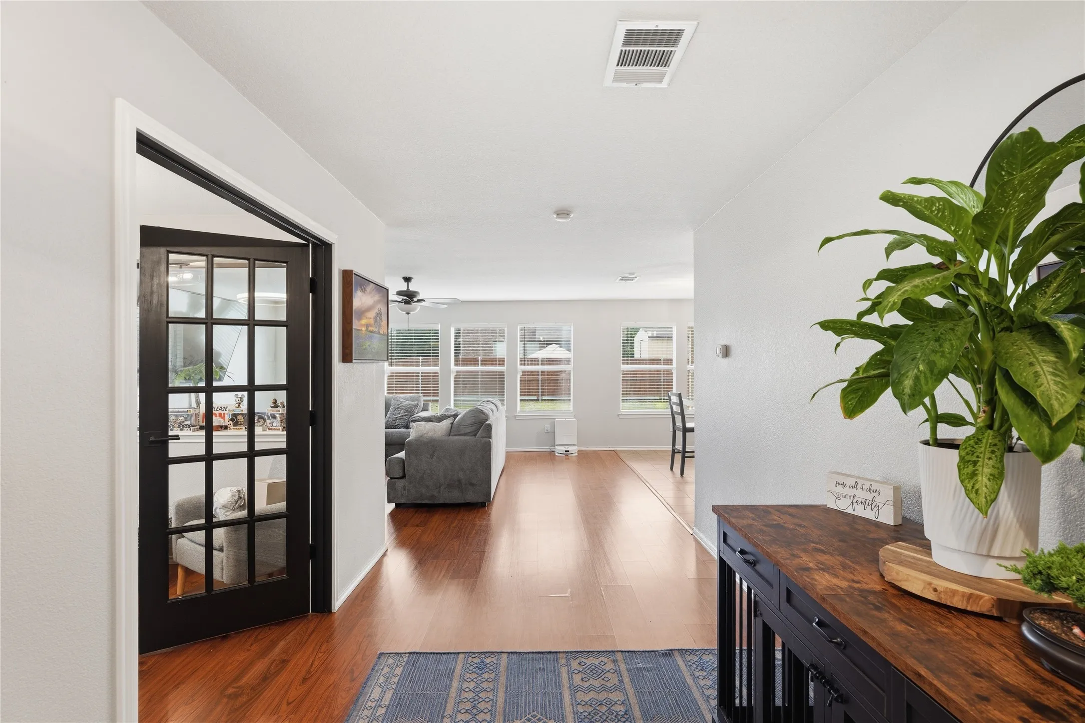 Single Family Residence For Rent in Denton County , 1720 Morning Dove, Aubrey, Texas 76227, 4 Bedroom, 3 Bathroom, 2 Garage spaces, 2,491 Sqft, built in 2004, mls#21362569, Real Estate Agent in Aubrey, Homes For Rent in Denton county, Homes For Rent in Aubrey, Realtor in Aubrey Texas, Real Estate Brokerage Independent Realty Texas, Luminita Cordes Realtor