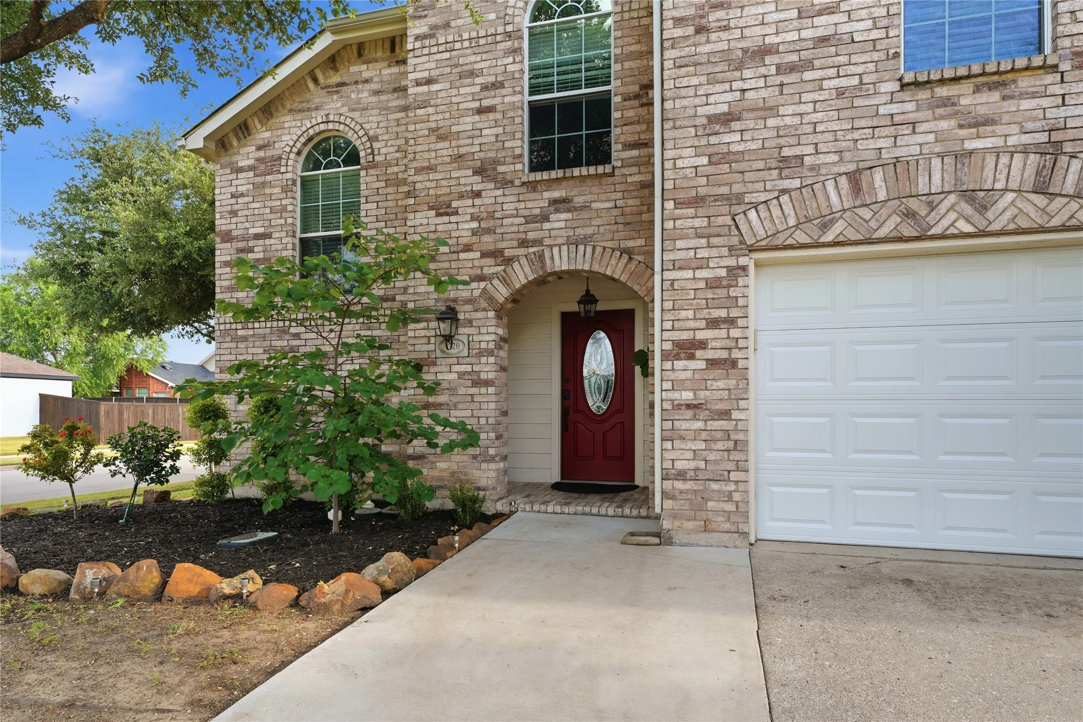 Single Family Residence For Rent in Denton County , 1720 Morning Dove, Aubrey, Texas 76227, 4 Bedroom, 3 Bathroom, 2 Garage spaces, 2,491 Sqft, built in 2004, mls#21362569, Real Estate Agent in Aubrey, Homes For Rent in Denton county, Homes For Rent in Aubrey, Realtor in Aubrey Texas, Real Estate Brokerage Independent Realty Texas, Luminita Cordes Realtor