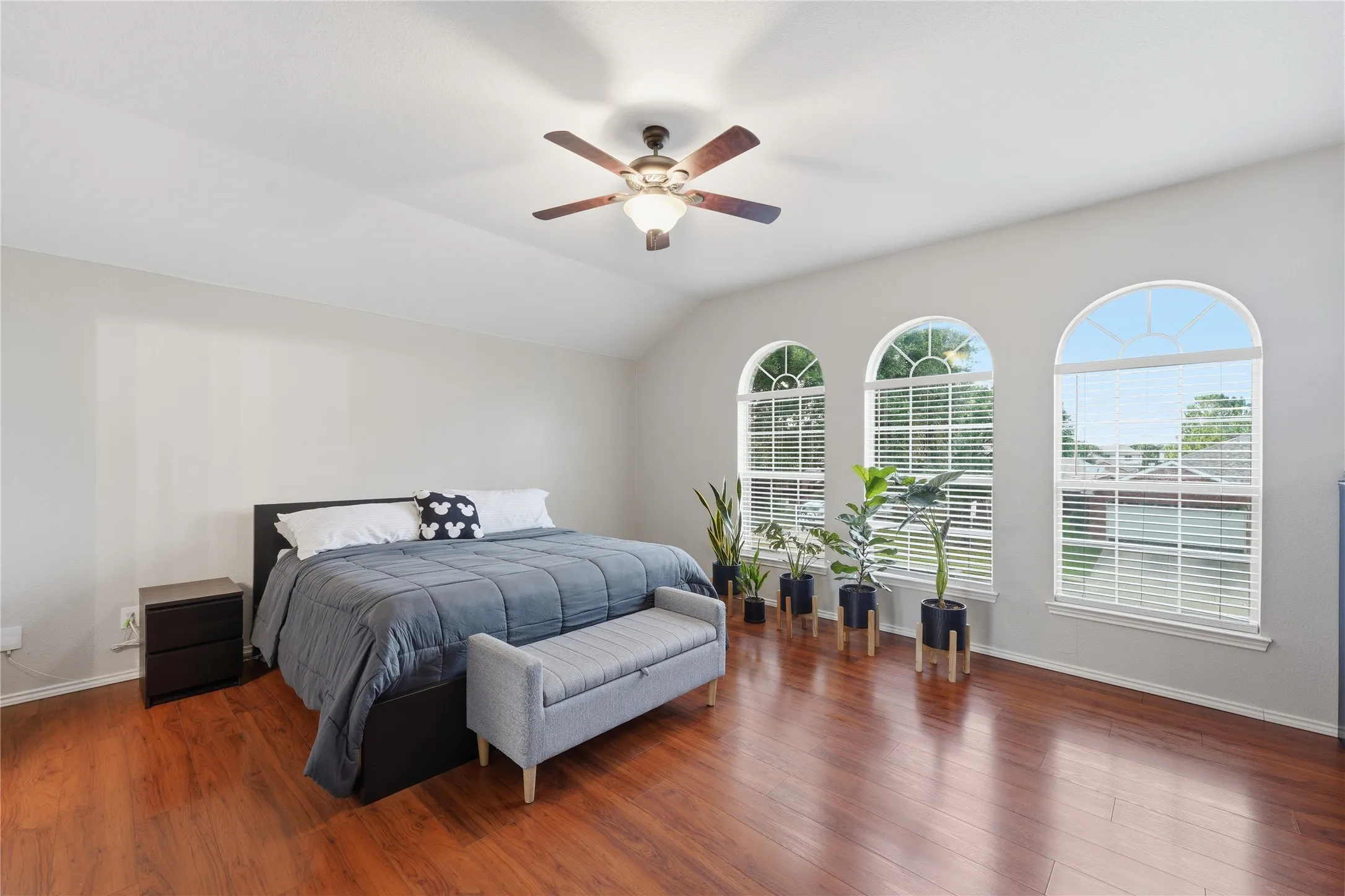Single Family Residence For Rent in Denton County , 1720 Morning Dove, Aubrey, Texas 76227, 4 Bedroom, 3 Bathroom, 2 Garage spaces, 2,491 Sqft, built in 2004, mls#21362569, Real Estate Agent in Aubrey, Homes For Rent in Denton county, Homes For Rent in Aubrey, Realtor in Aubrey Texas, Real Estate Brokerage Independent Realty Texas, Luminita Cordes Realtor