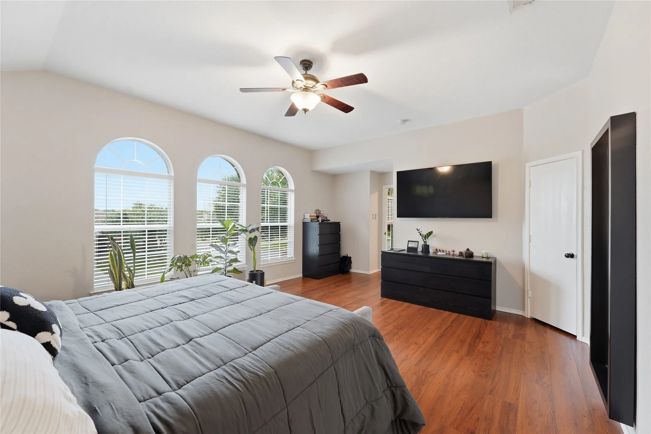 Single Family Residence For Rent in Denton County , 1720 Morning Dove, Aubrey, Texas 76227, 4 Bedroom, 3 Bathroom, 2 Garage spaces, 2,491 Sqft, built in 2004, mls#21362569, Real Estate Agent in Aubrey, Homes For Rent in Denton county, Homes For Rent in Aubrey, Realtor in Aubrey Texas, Real Estate Brokerage Independent Realty Texas, Luminita Cordes Realtor