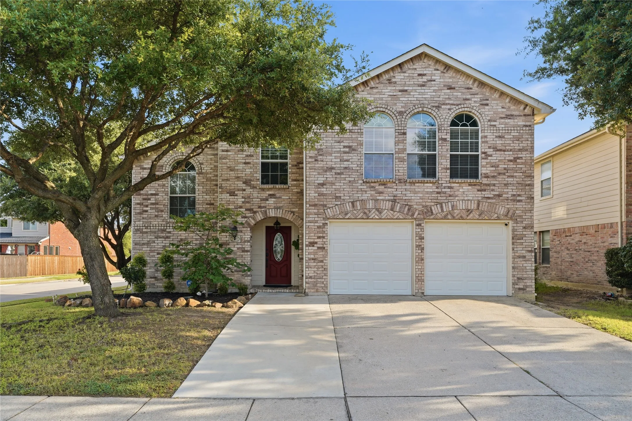 Single Family Residence For Rent in Denton County , 1720 Morning Dove, Aubrey, Texas 76227, 4 Bedroom, 3 Bathroom, 2 Garage spaces, 2,491 Sqft, built in 2004, mls#21362569, Real Estate Agent in Aubrey, Homes For Rent in Denton county, Homes For Rent in Aubrey, Realtor in Aubrey Texas, Real Estate Brokerage Independent Realty Texas, Luminita Cordes Realtor