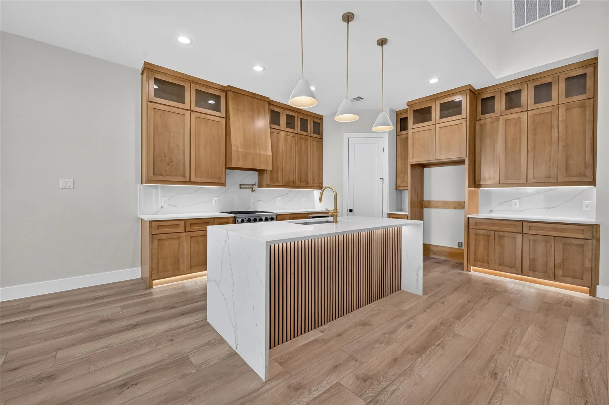 Single Family Residence For Sale in Ellis County , 114 Emma Street, Red Oak, Texas 75154, 5 Bedroom, 4 Bathroom, 2 Garage spaces, 2,630 Sqft, built in 2026, mls#21362568, Real Estate Agent in Red Oak, Homes For Sale in Ellis county, Homes For Sale in Red Oak, Realtor in Red Oak Texas, Real Estate Brokerage Independent Realty Texas, Luminita Cordes Realtor