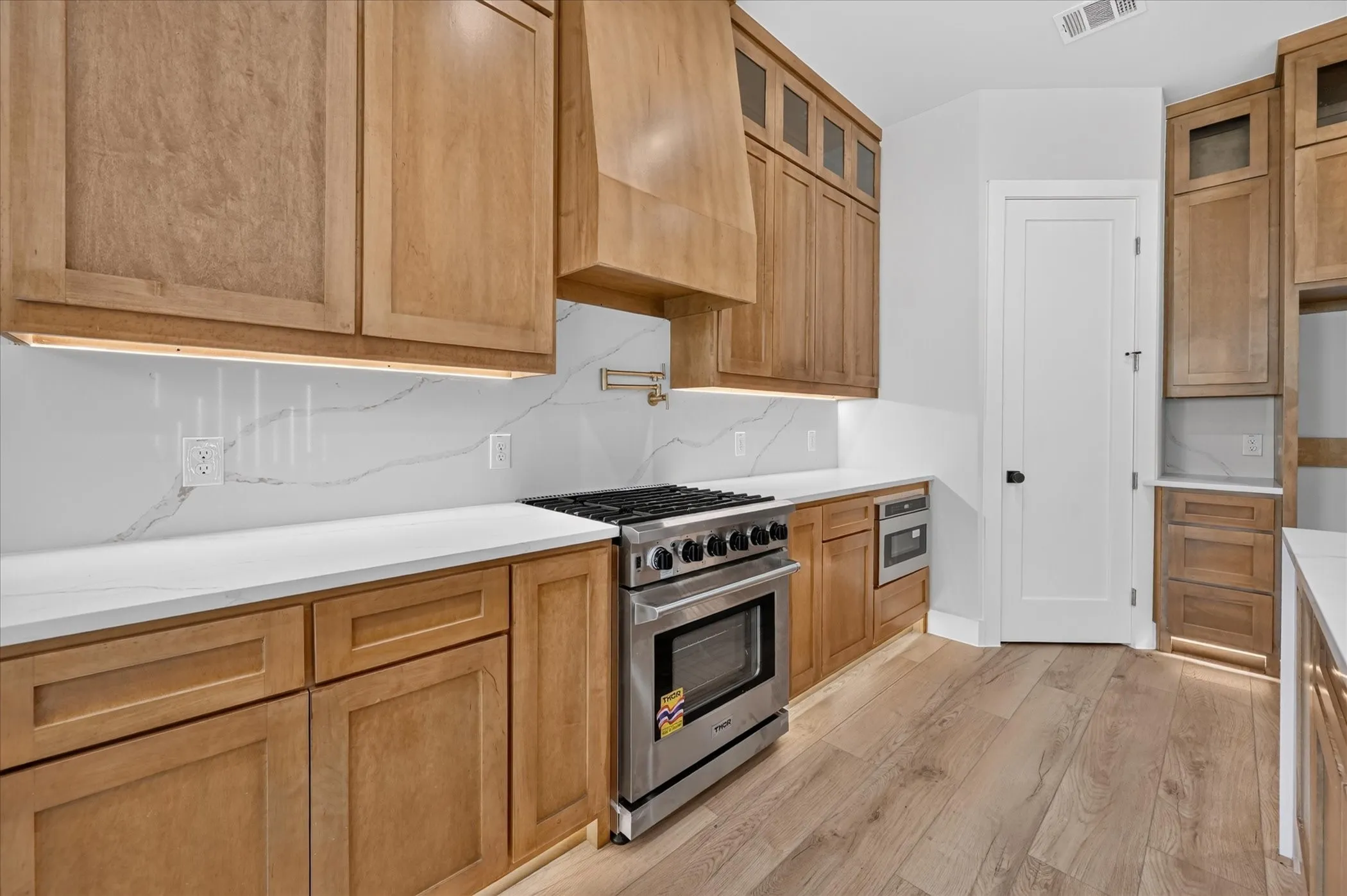 Single Family Residence For Sale in Ellis County , 114 Emma Street, Red Oak, Texas 75154, 5 Bedroom, 4 Bathroom, 2 Garage spaces, 2,630 Sqft, built in 2026, mls#21362568, Real Estate Agent in Red Oak, Homes For Sale in Ellis county, Homes For Sale in Red Oak, Realtor in Red Oak Texas, Real Estate Brokerage Independent Realty Texas, Luminita Cordes Realtor