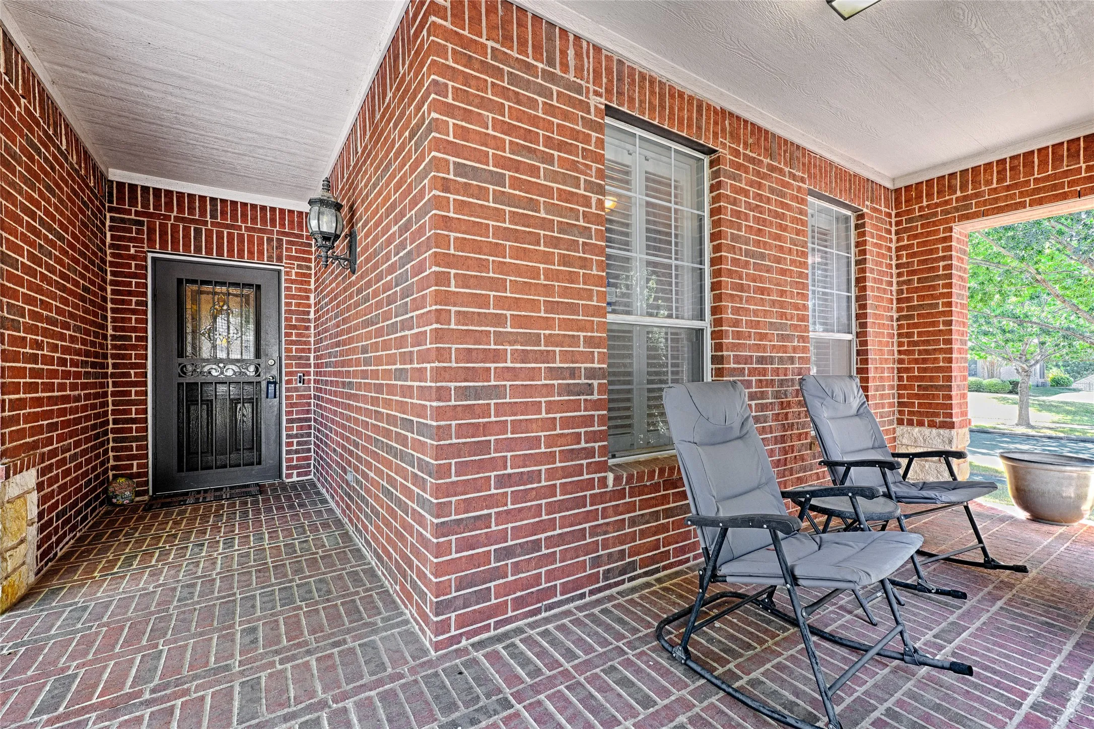 Single Family Residence For Sale in Denton County , 7342 Reflection Bay Drive, Frisco, Texas 75036, 2 Bedroom, 2 Bathroom, 2 Garage spaces, 2,018 Sqft, built in 2007, mls#21362371, Real Estate Agent in Frisco, Homes For Sale in Denton county, Homes For Sale in Frisco, Realtor in Frisco Texas, Real Estate Brokerage Independent Realty Texas, Luminita Cordes Realtor
