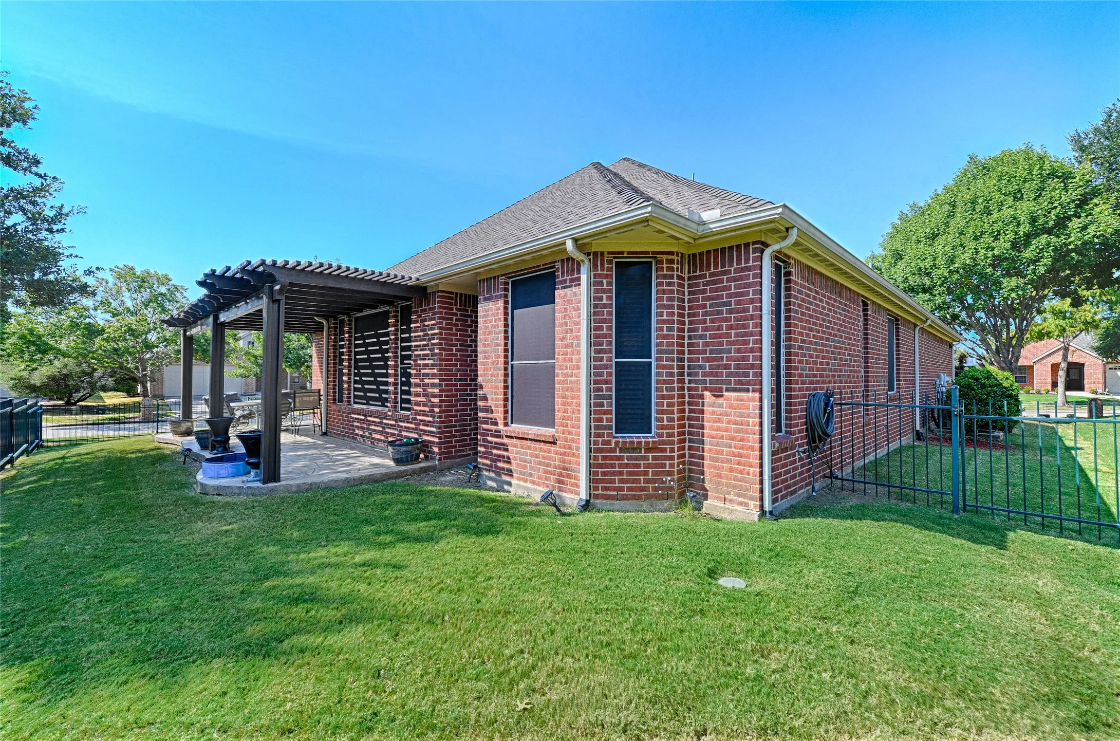 Single Family Residence For Sale in Denton County , 7342 Reflection Bay Drive, Frisco, Texas 75036, 2 Bedroom, 2 Bathroom, 2 Garage spaces, 2,018 Sqft, built in 2007, mls#21362371, Real Estate Agent in Frisco, Homes For Sale in Denton county, Homes For Sale in Frisco, Realtor in Frisco Texas, Real Estate Brokerage Independent Realty Texas, Luminita Cordes Realtor