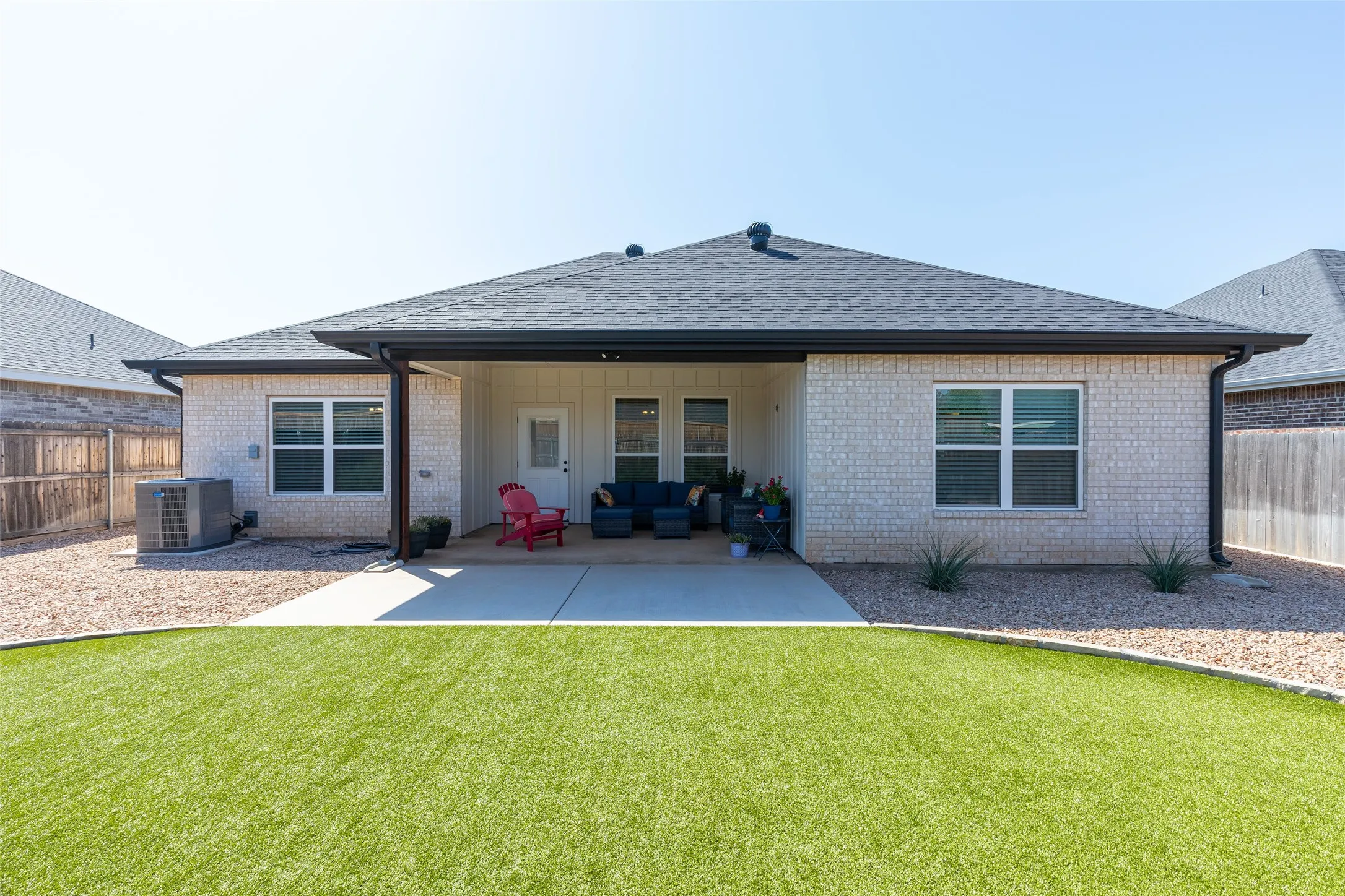 Single Family Residence For Sale in Taylor County , 226 Morning Mist Trail, Abilene, Texas 79602, 3 Bedroom, 2 Bathroom, 2 Garage spaces, 1,612 Sqft, built in 2023, mls#21356851, Real Estate Agent in Abilene, Homes For Sale in Taylor county, Homes For Sale in Abilene, Realtor in Abilene Texas, Real Estate Brokerage Independent Realty Texas, Luminita Cordes Realtor