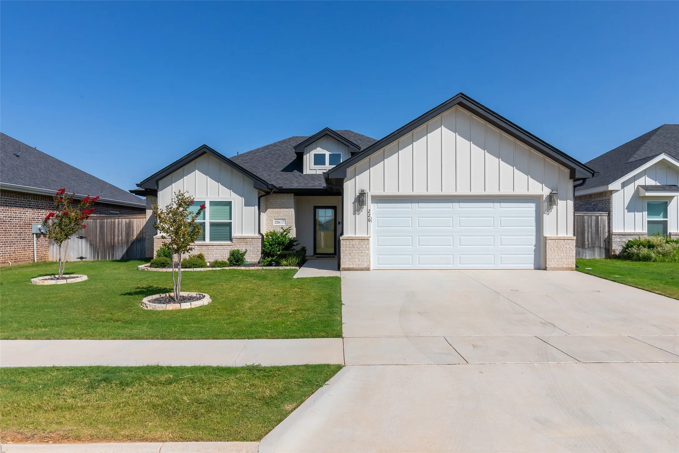 Single Family Residence For Sale in Taylor County , 226 Morning Mist Trail, Abilene, Texas 79602, 3 Bedroom, 2 Bathroom, 2 Garage spaces, 1,612 Sqft, built in 2023, mls#21356851, Real Estate Agent in Abilene, Homes For Sale in Taylor county, Homes For Sale in Abilene, Realtor in Abilene Texas, Real Estate Brokerage Independent Realty Texas, Luminita Cordes Realtor