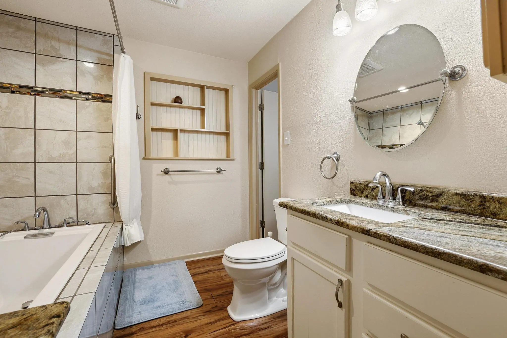 Single Family Residence For Sale in Grayson County , 813 S Andrews Street, Sherman, Texas 75090, 3 Bedroom, 2 Bathroom, 2 Garage spaces, 1,983 Sqft, built in 1960, mls#21362152, Real Estate Agent in Sherman, Homes For Sale in Grayson county, Homes For Sale in Sherman, Realtor in Sherman Texas, Real Estate Brokerage Independent Realty Texas, Luminita Cordes Realtor