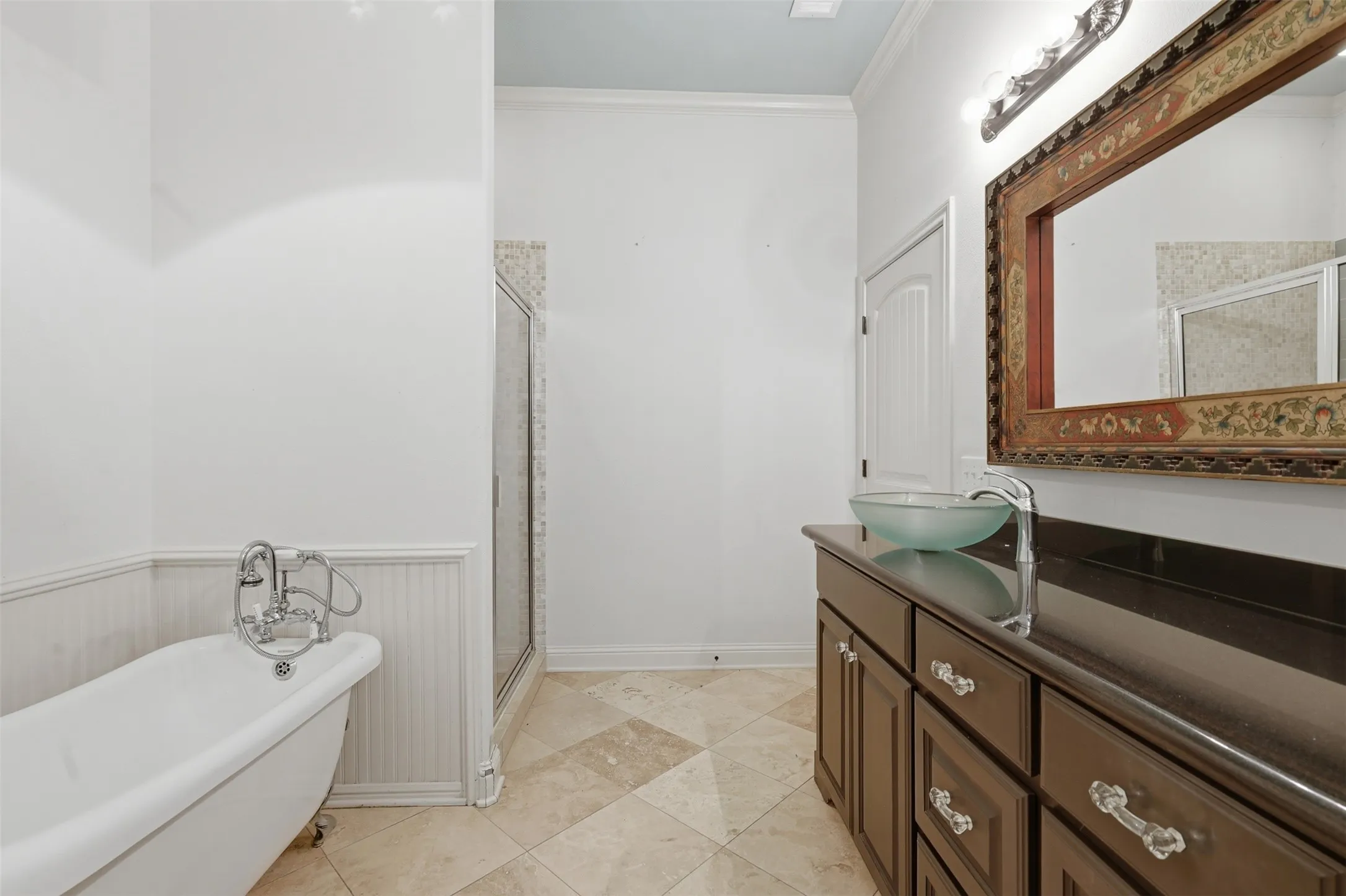 Single Family Residence For Sale in Hopkins County , 411 Austin Acre Road, Sulphur Springs, Texas 75482, 3 Bedroom, 2 Bathroom, 2 Garage spaces, 1,894 Sqft, built in 2012, mls#21357813, Real Estate Agent in Sulphur Springs, Homes For Sale in Hopkins county, Homes For Sale in Sulphur Springs, Realtor in Sulphur Springs Texas, Real Estate Brokerage Independent Realty Texas, Luminita Cordes Realtor