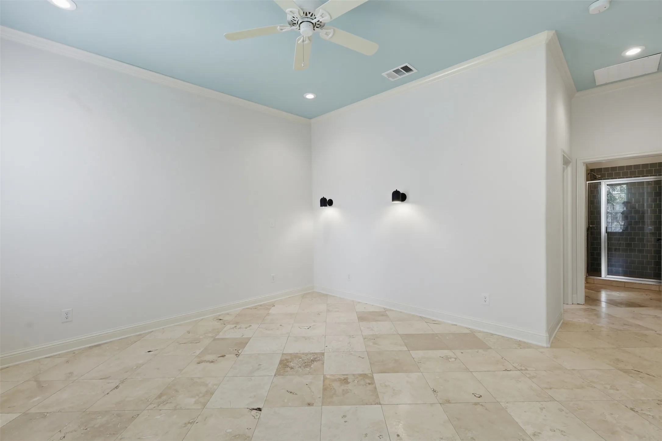 Single Family Residence For Sale in Hopkins County , 411 Austin Acre Road, Sulphur Springs, Texas 75482, 3 Bedroom, 2 Bathroom, 2 Garage spaces, 1,894 Sqft, built in 2012, mls#21357813, Real Estate Agent in Sulphur Springs, Homes For Sale in Hopkins county, Homes For Sale in Sulphur Springs, Realtor in Sulphur Springs Texas, Real Estate Brokerage Independent Realty Texas, Luminita Cordes Realtor